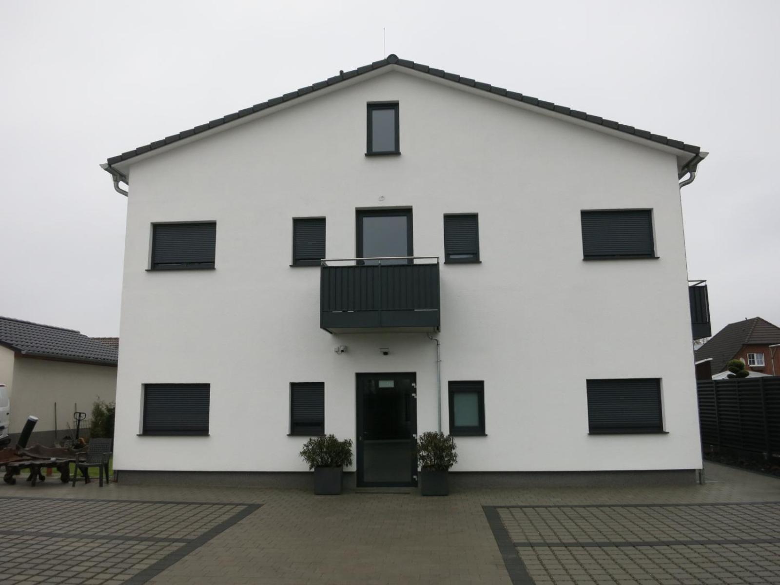 Elvano Apartments