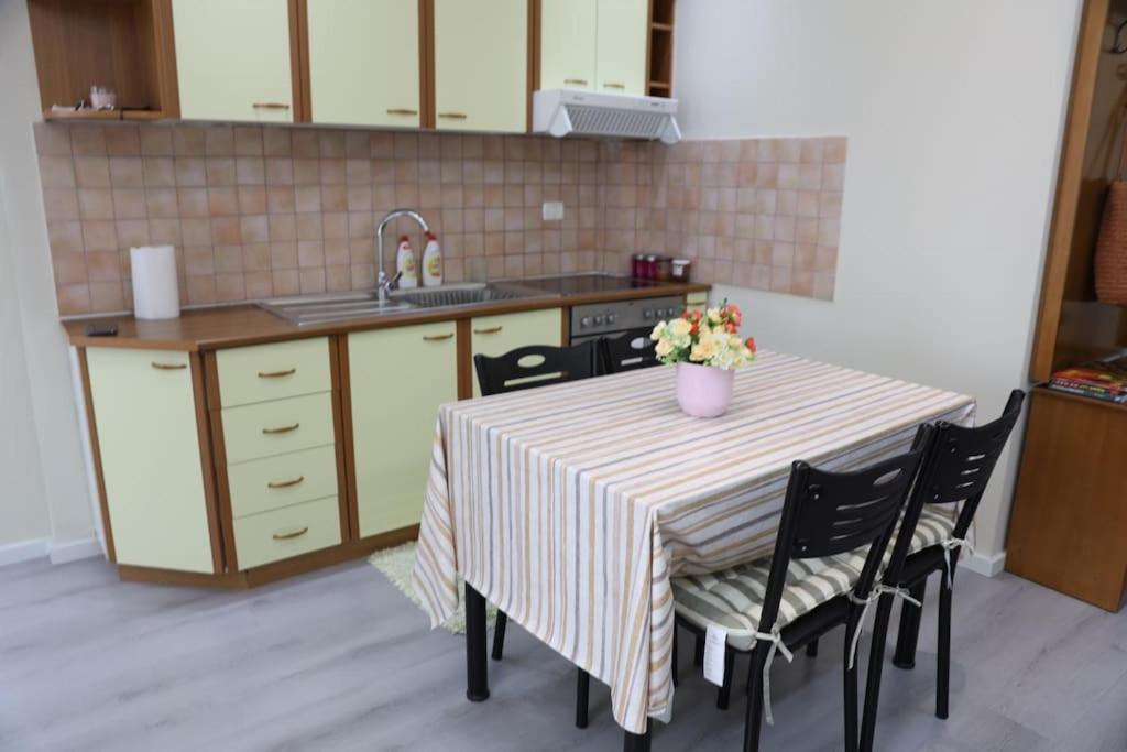 Sea Side Apartment