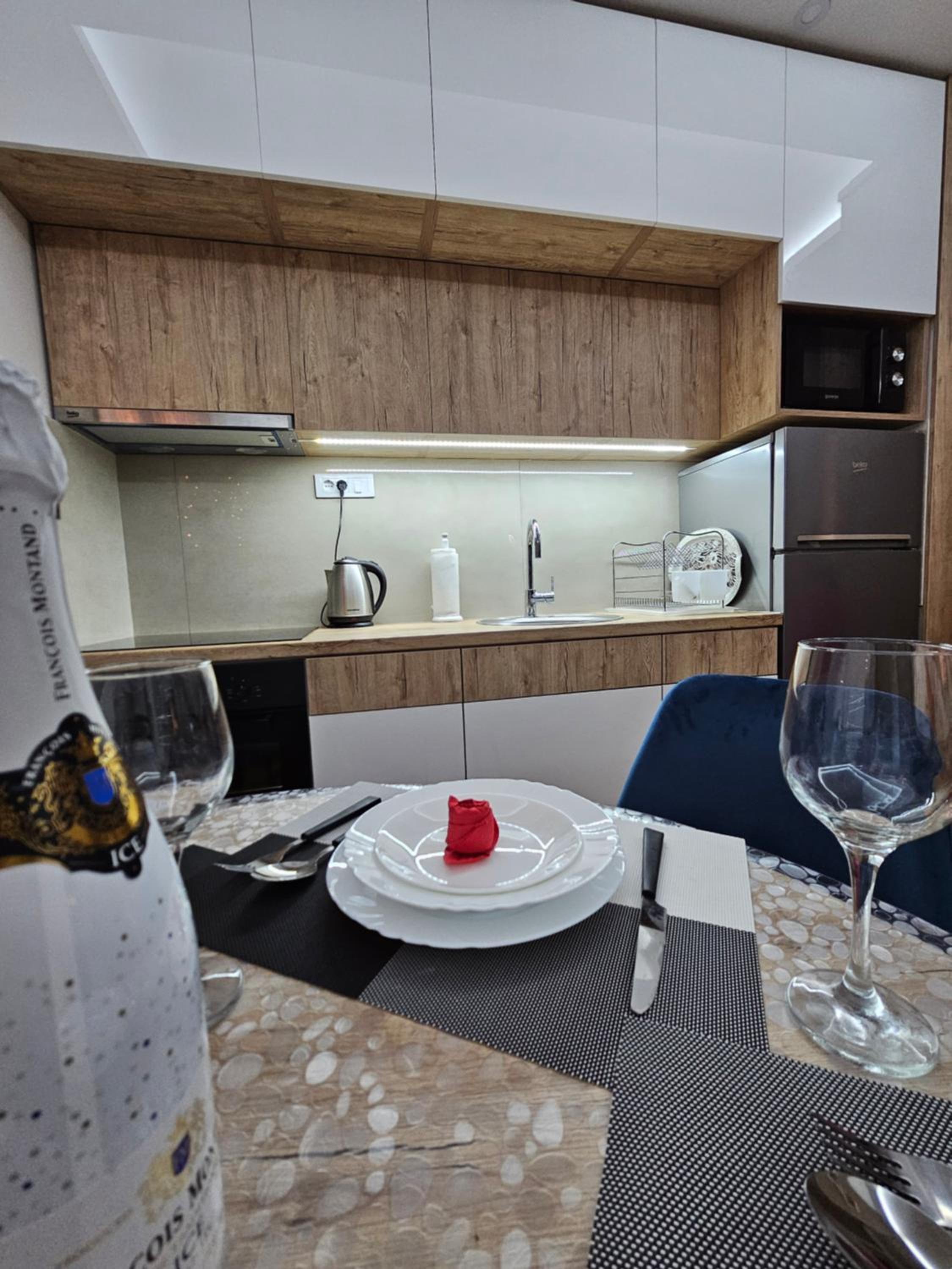 HELENA Apart&SPA