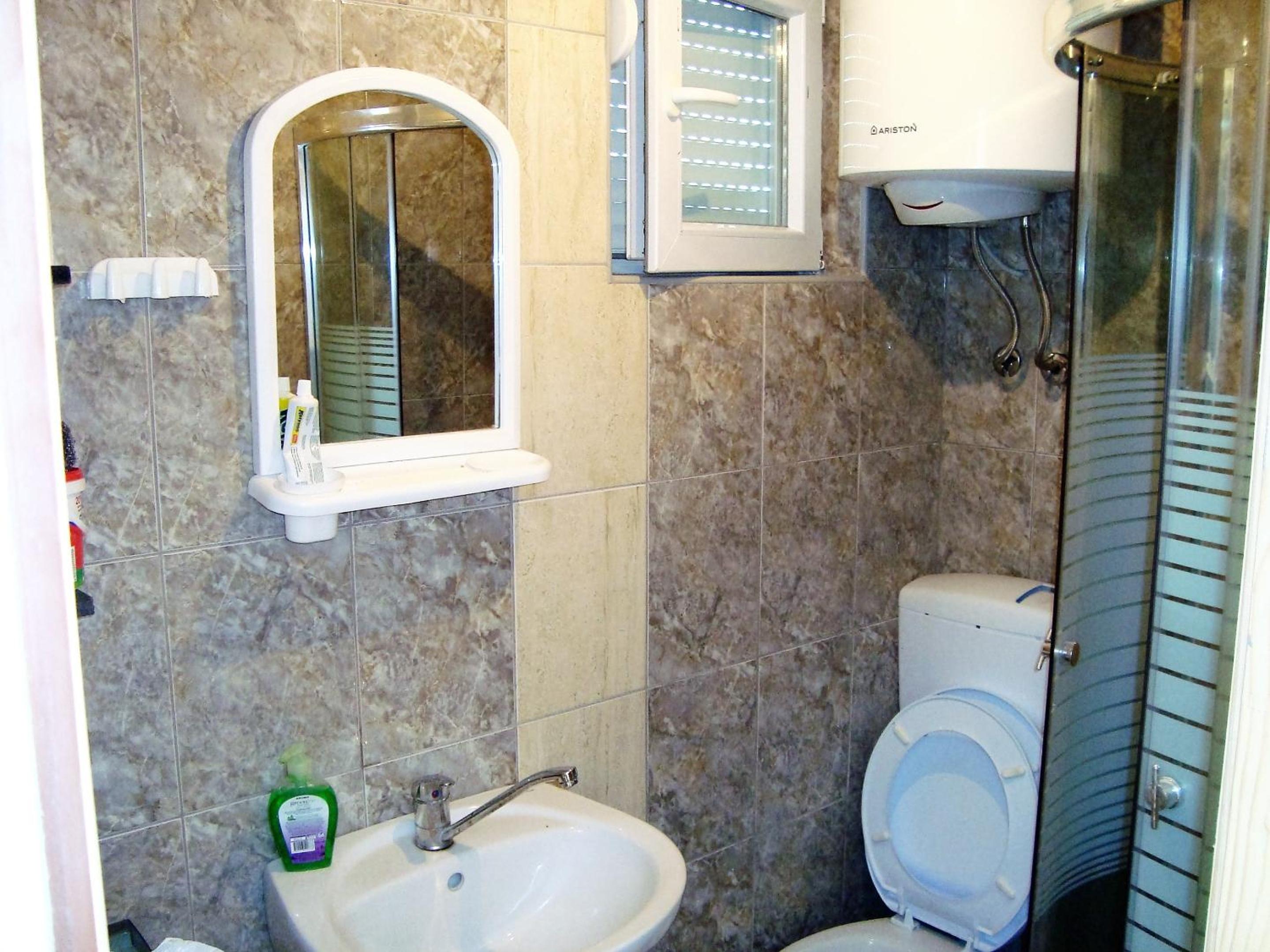 Charming chalet in Herceg Novi with fenced garden view 4