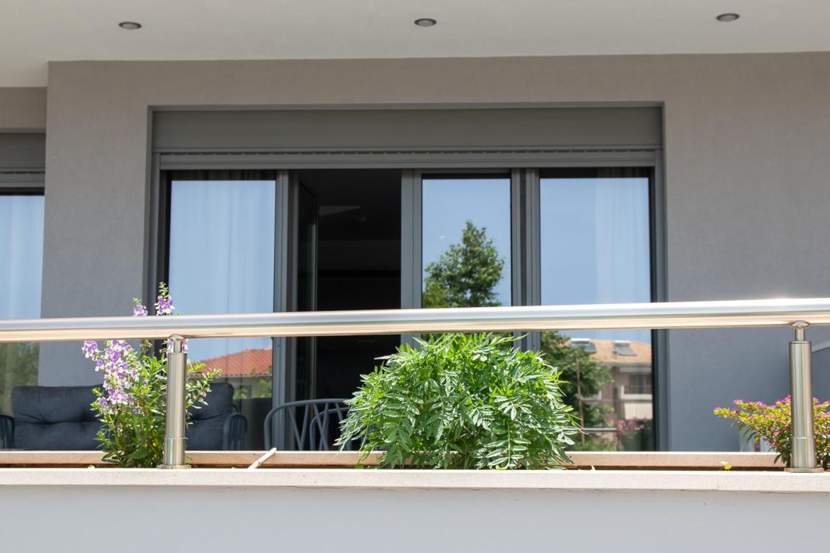 Avanto Apartments Lefkas Awaits