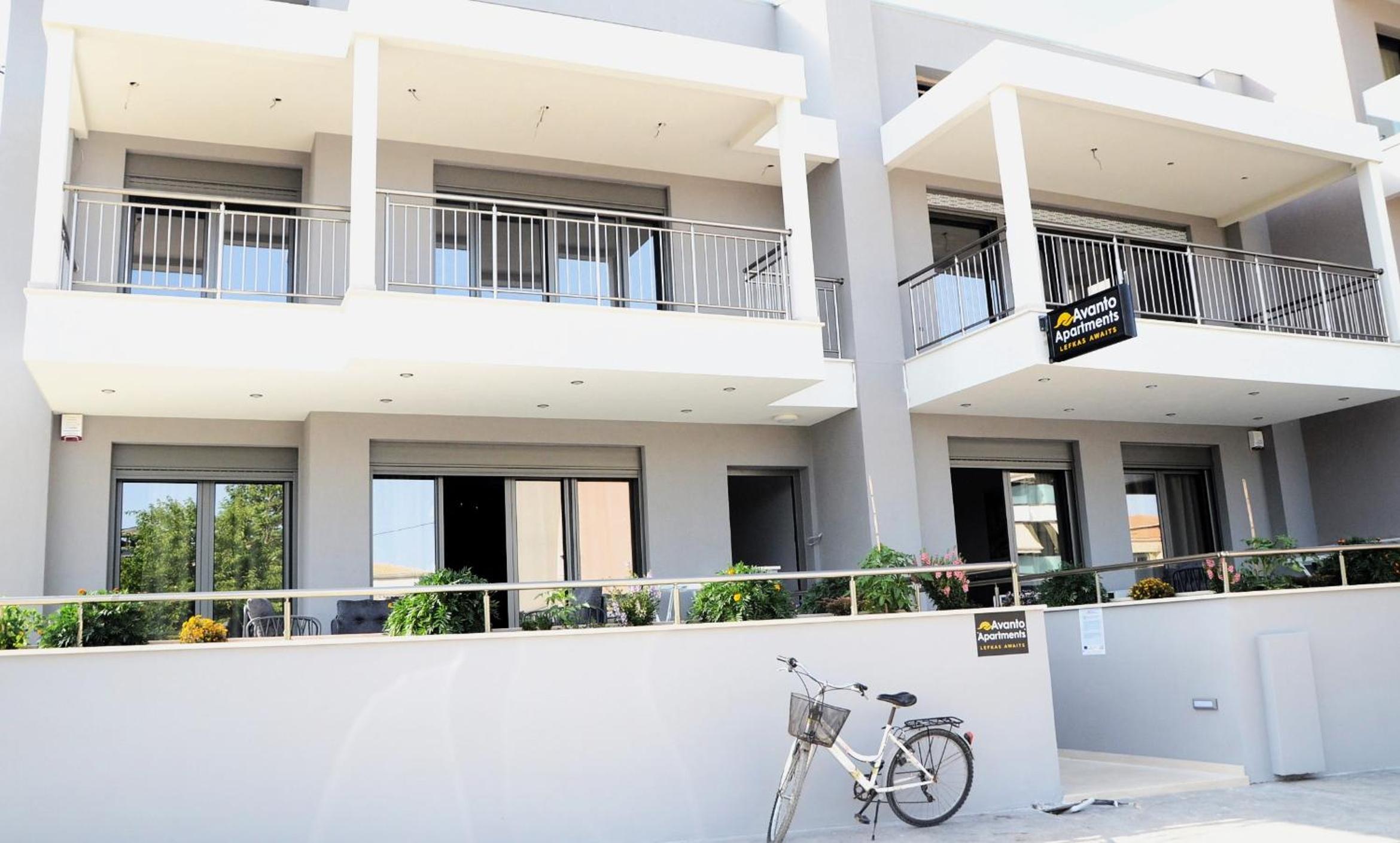 Avanto Apartments Lefkas Awaits