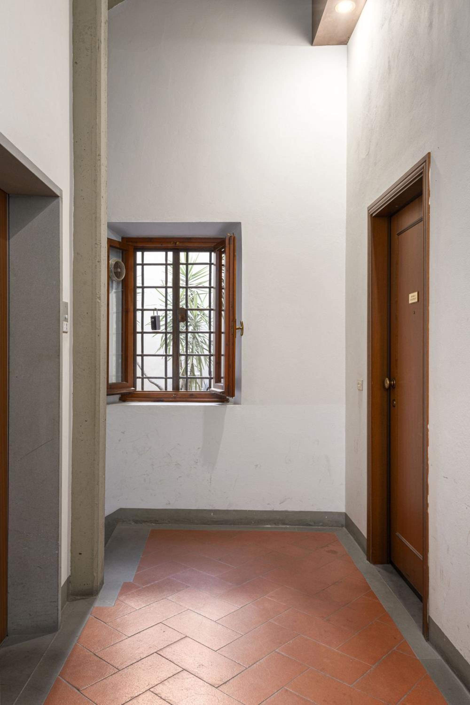 Signoria Apartment with patio