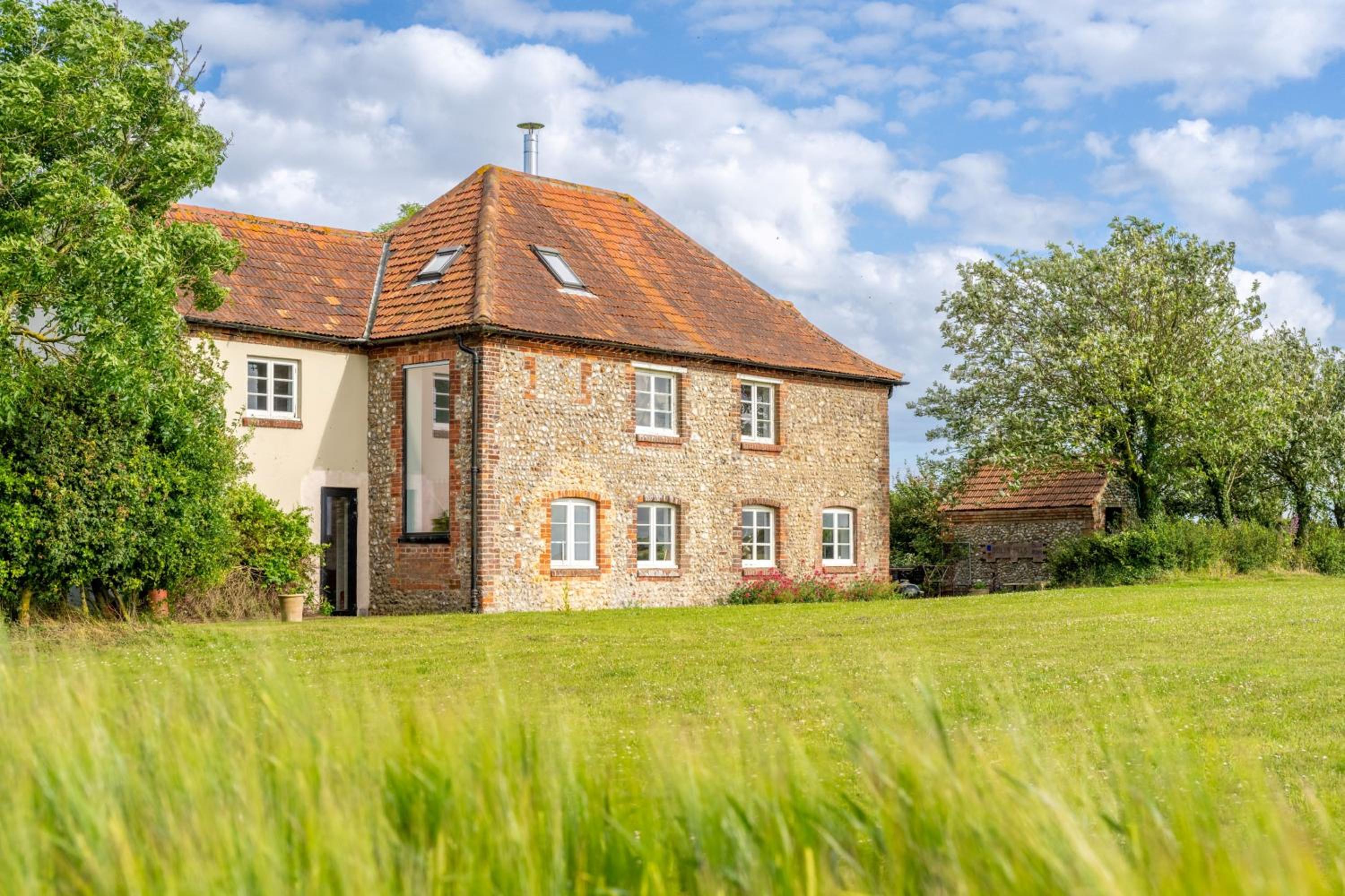 Field Barn Cottage view 2