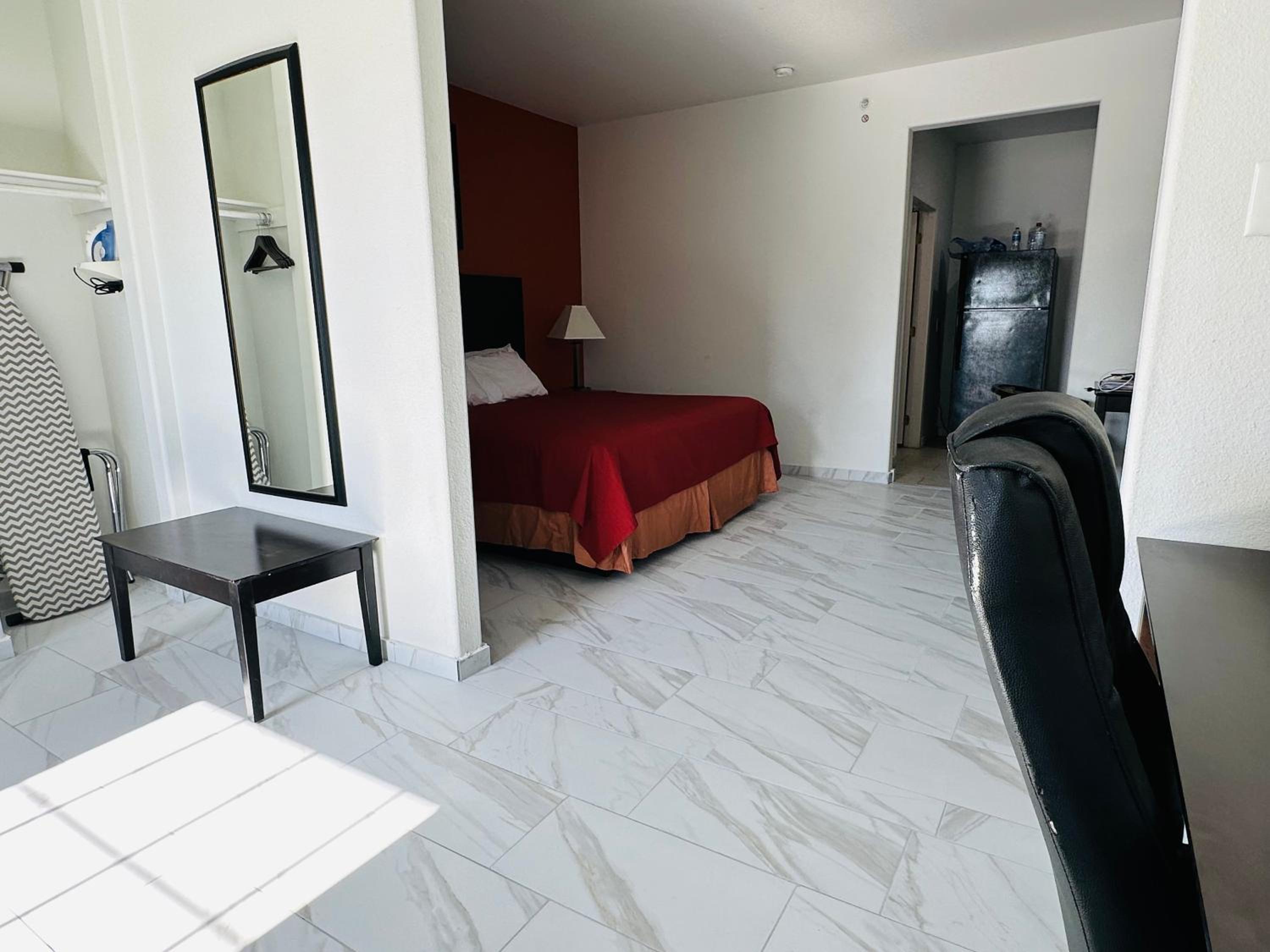 Lux Inn and Suites