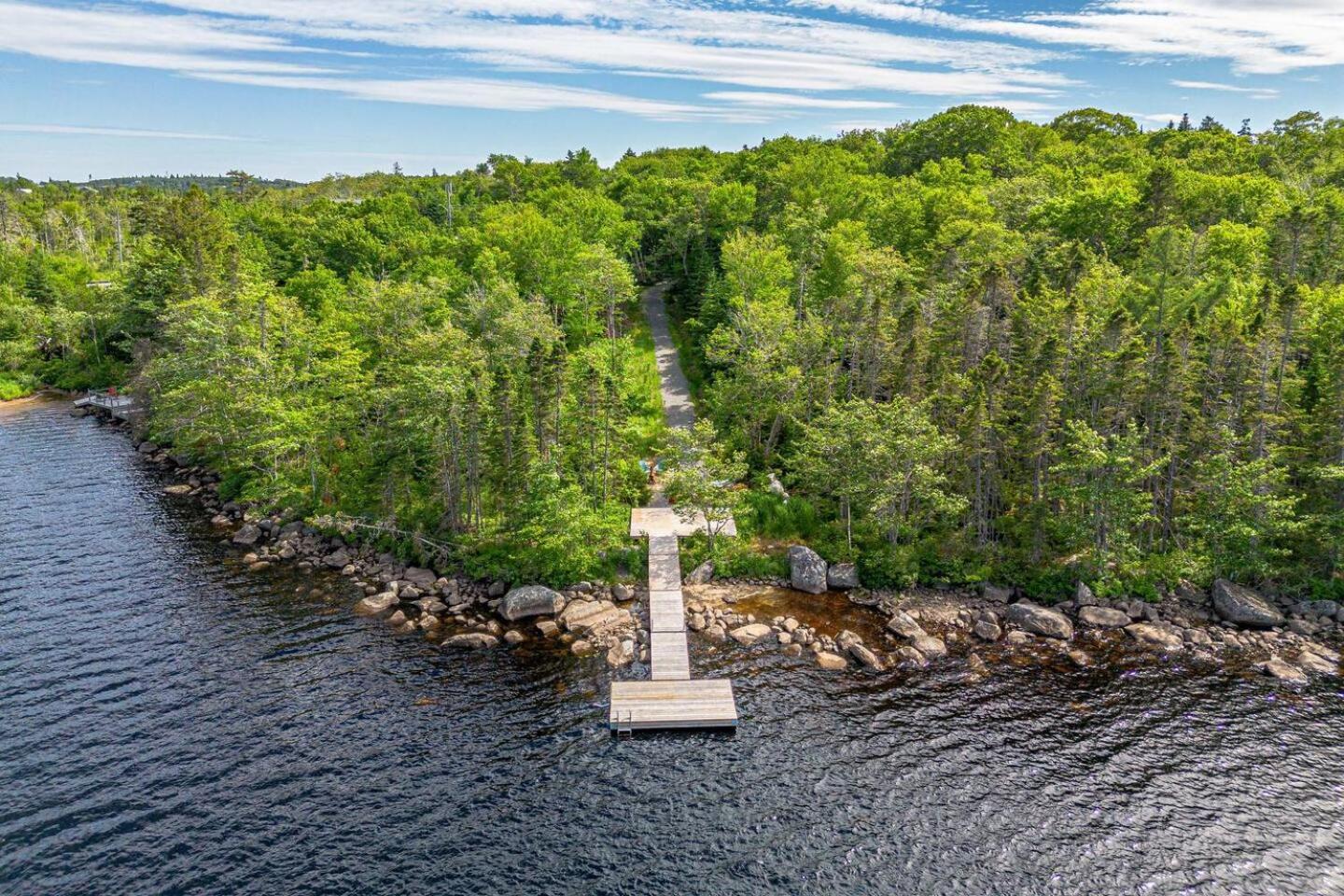 Private Getaway on McGrath Lake