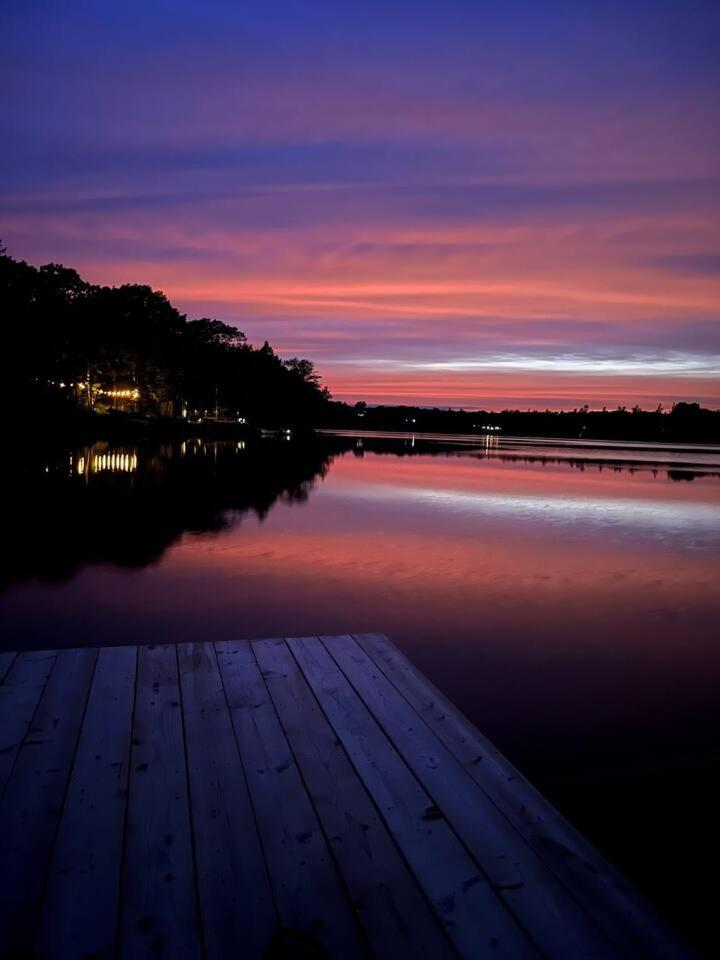 Private Getaway on McGrath Lake