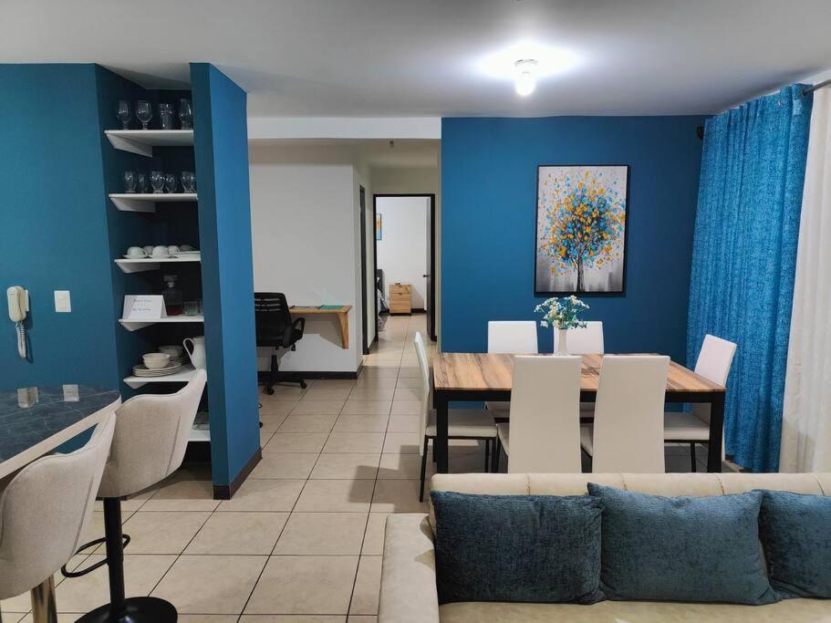 Apartamento de 3 habitaciones super espacioso un Oasis en San Jose