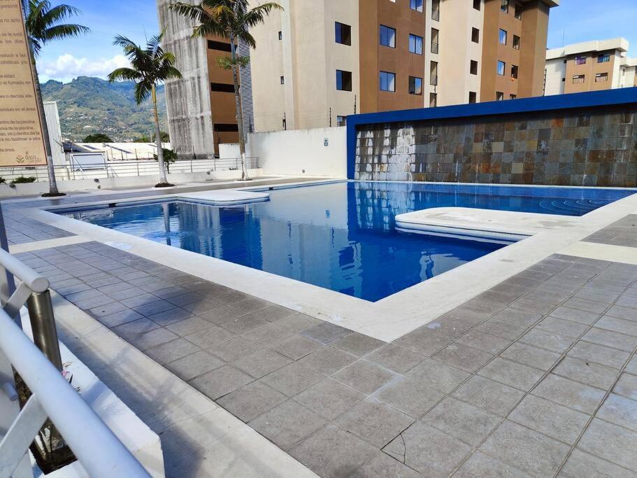 Apartamento de 3 habitaciones super espacioso un Oasis en San Jose