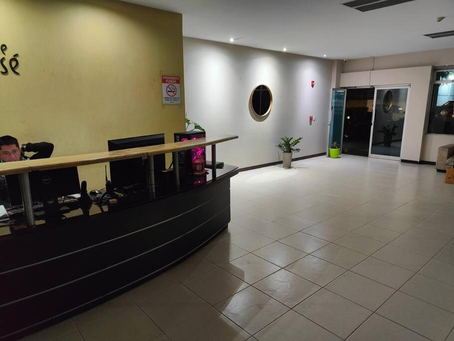 Apartamento de 3 habitaciones super espacioso un Oasis en San Jose