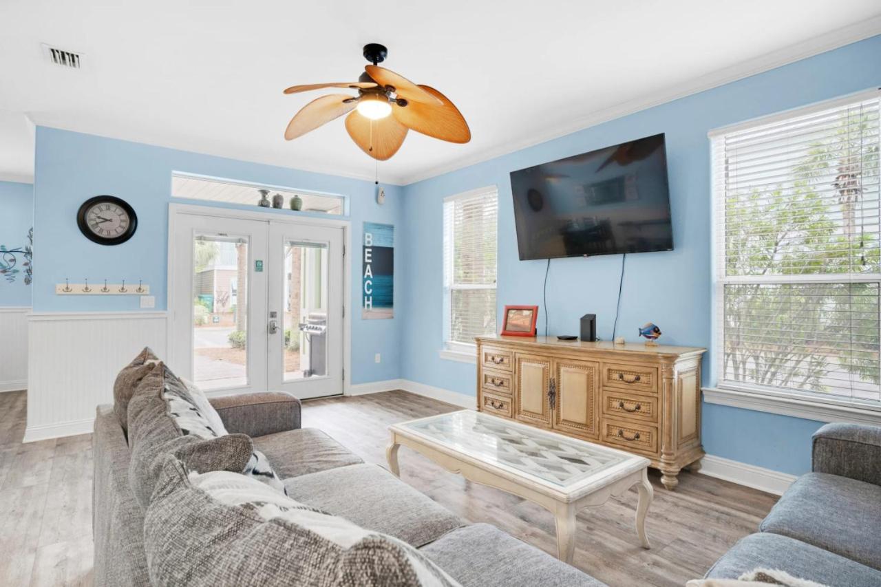 Skips Corner Pet Friendly Beach Trolley view 2