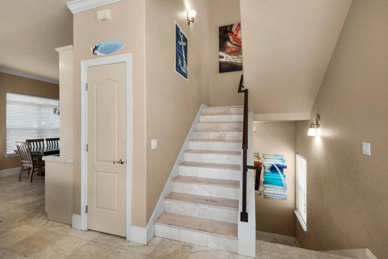 Summer Blast Pet friendly Golf cart INCLUDED view 4