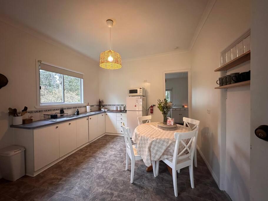 Kookaburra Retreat