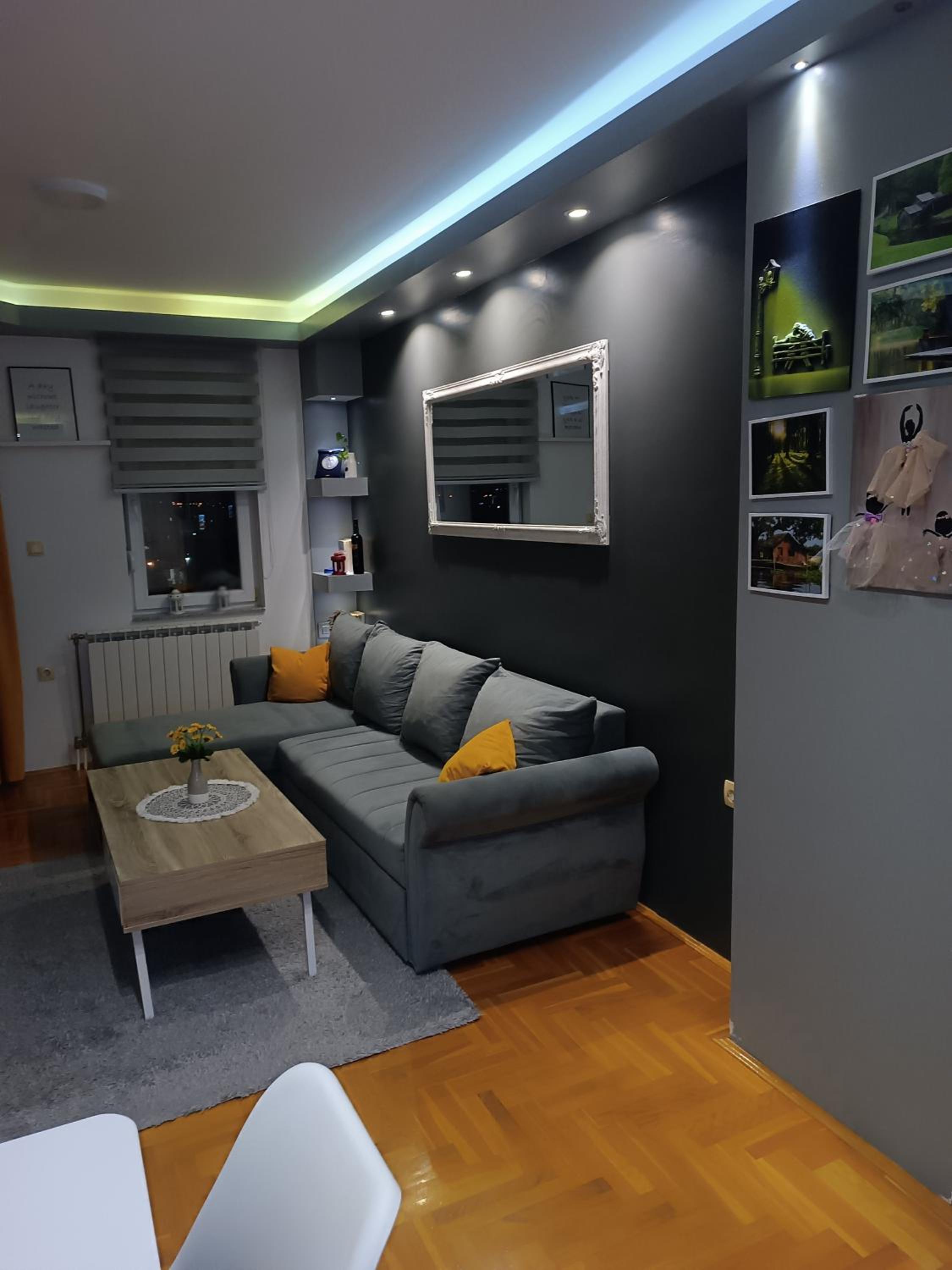 Top Center Apartment