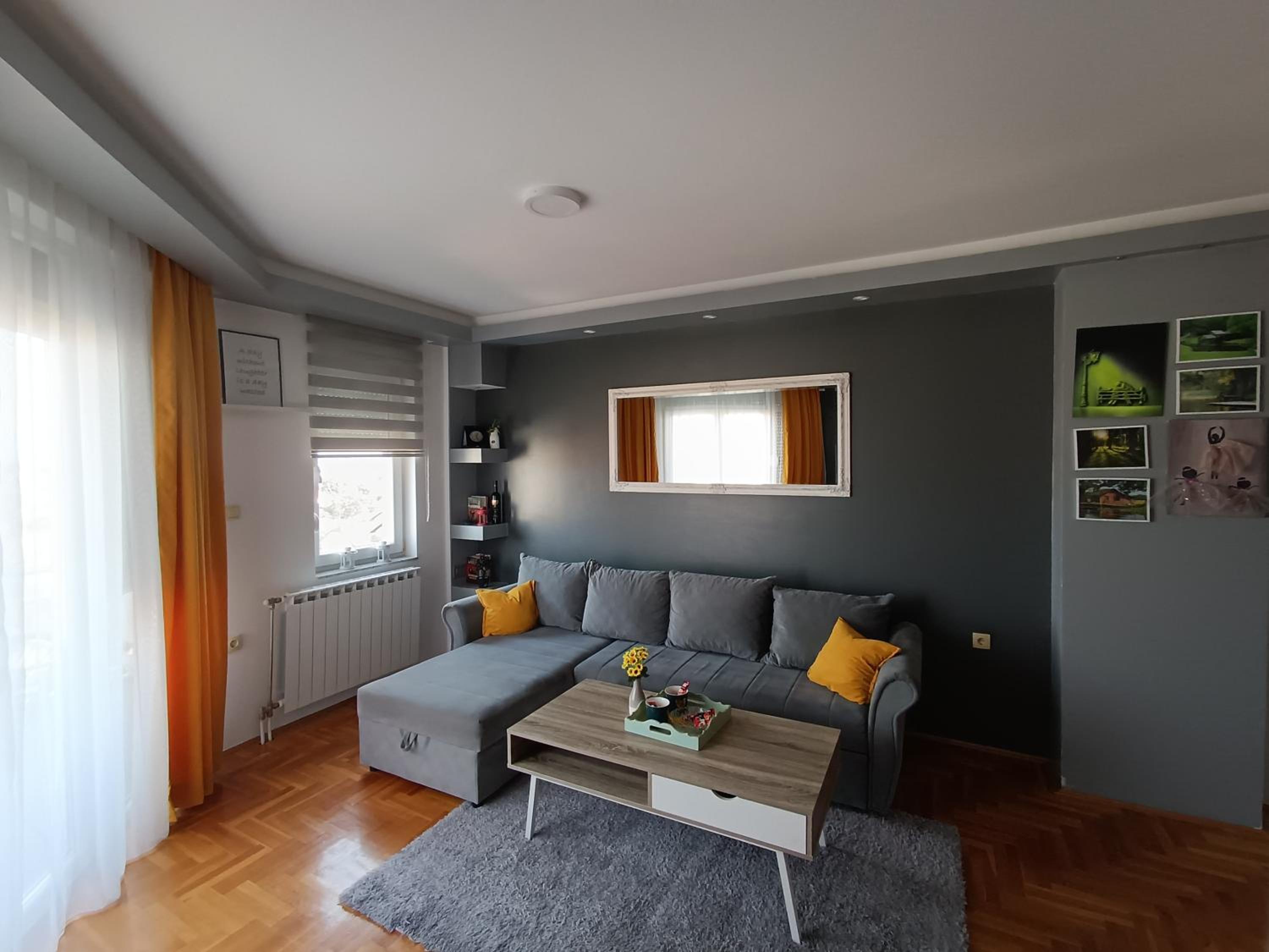 Top Center Apartment
