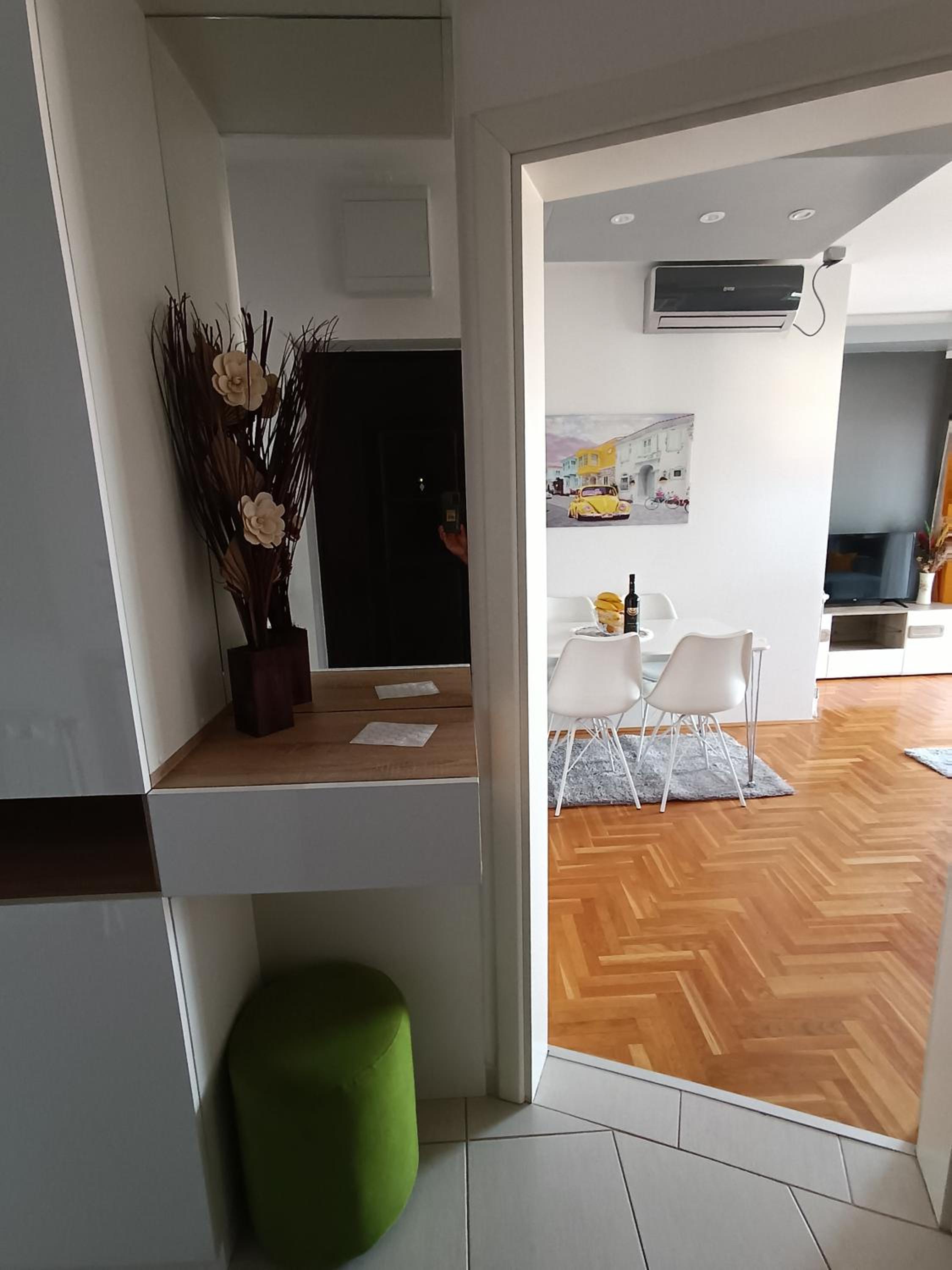 Top Center Apartment