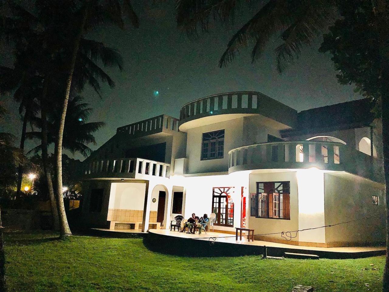 Suwapath Villa