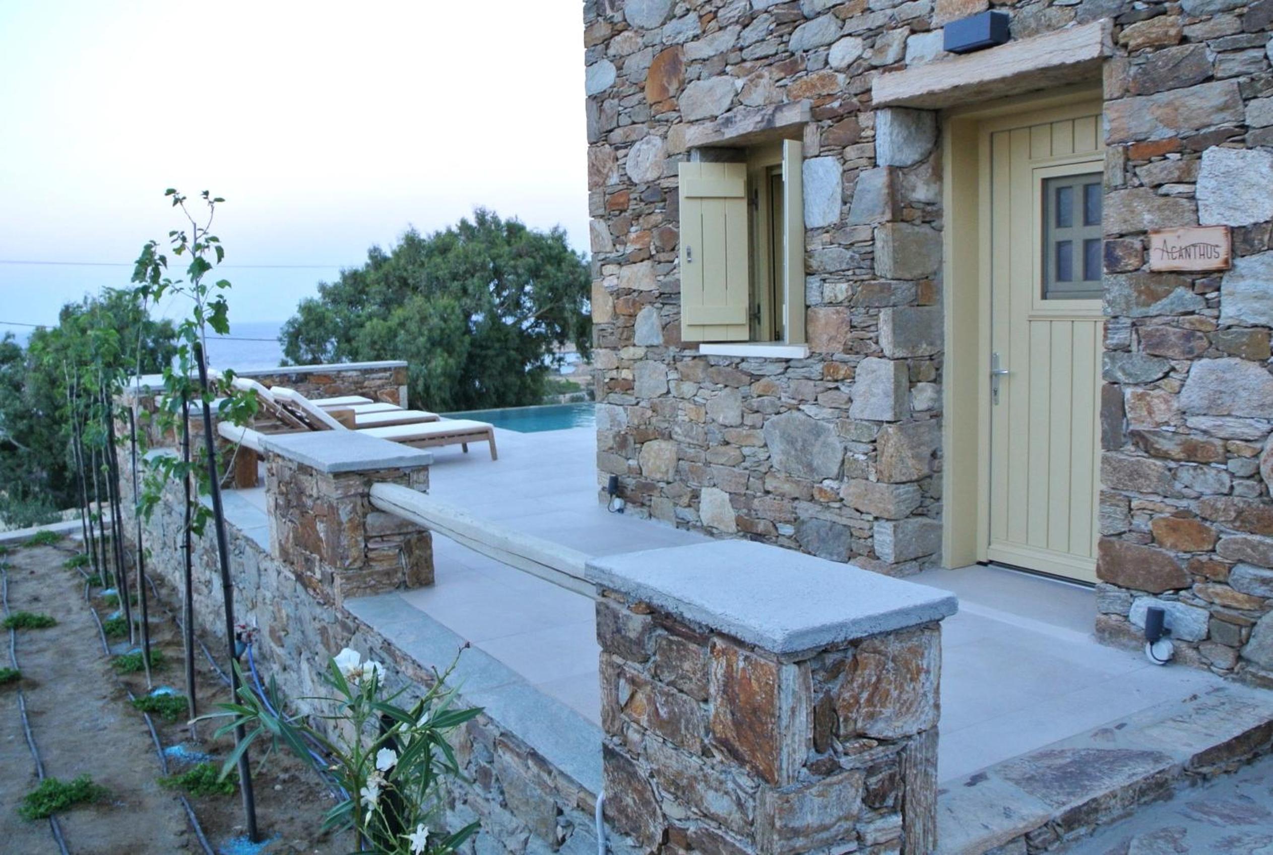 Agiannirema Ios Houses