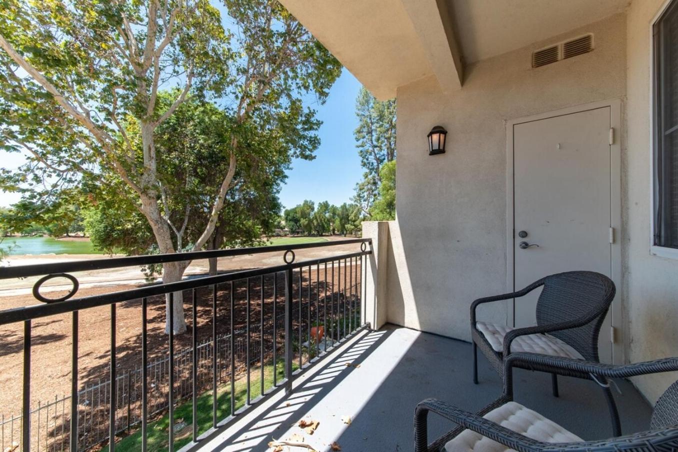 Sky Luxury 2BDRM Suite Deluxe Living Cali in Santa Clarita, US