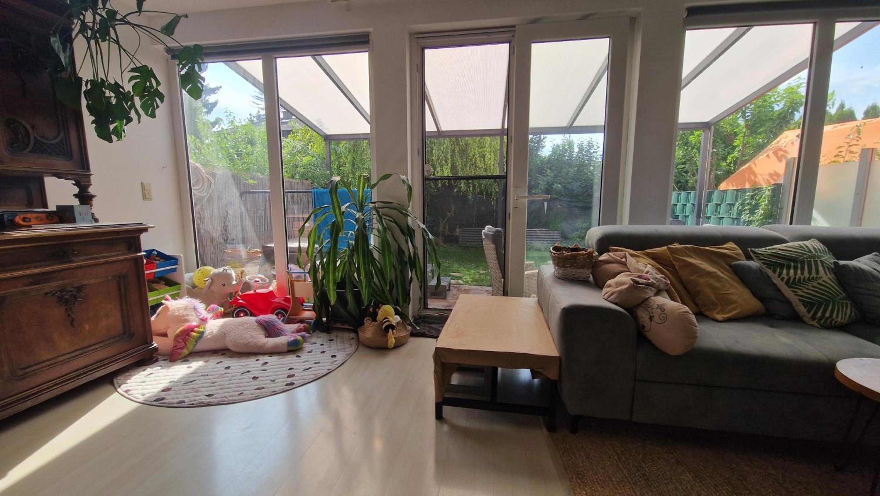 Charming House with Garden and Jacuzzi in Vienna