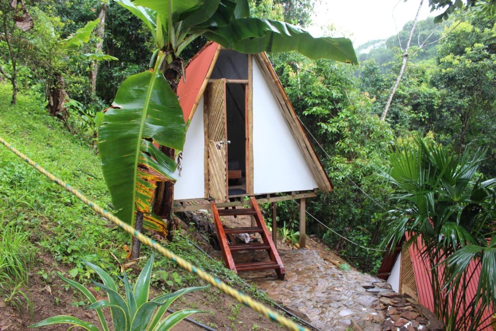 Cascada escondida glamping