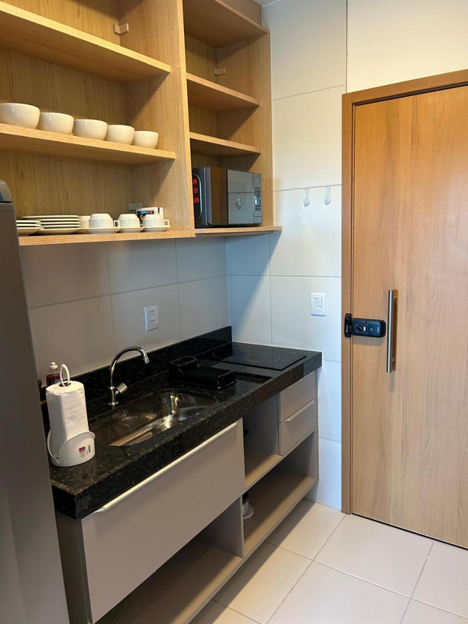 Flat Muro Alto Makia