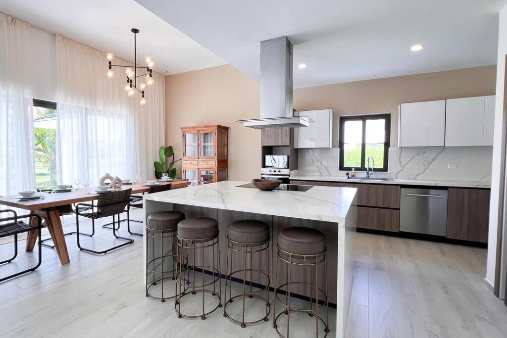 New Luxury Villa Cocotal Golf