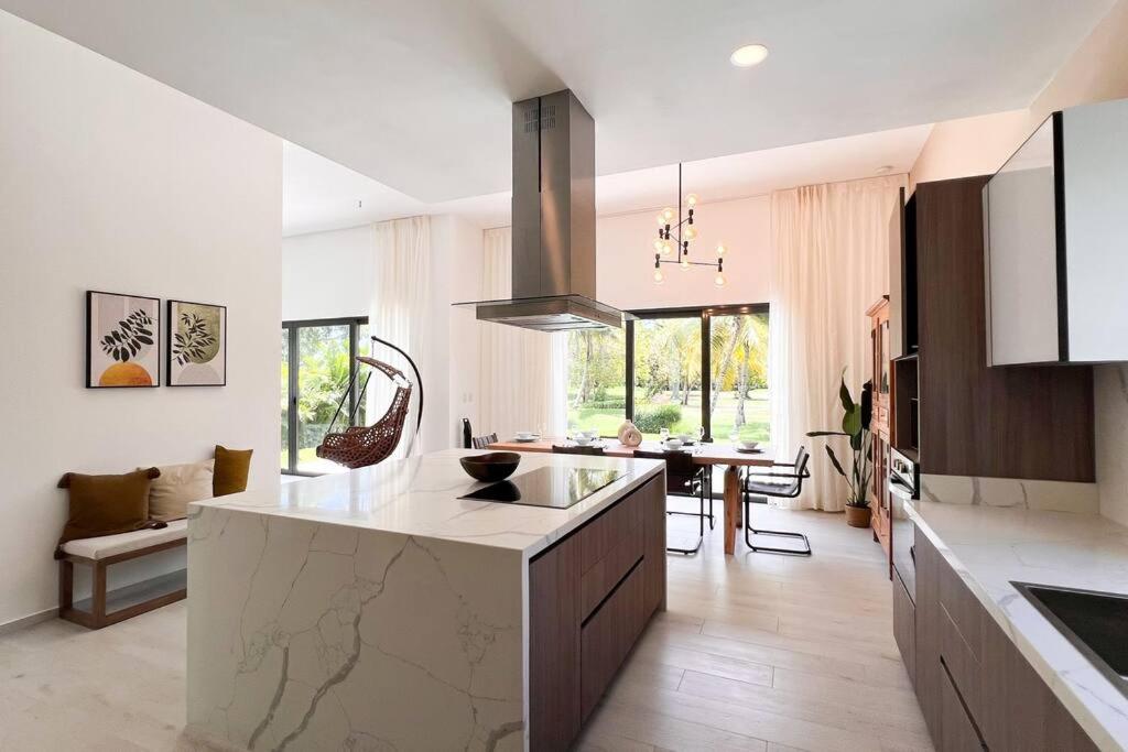New Luxury Villa Cocotal Golf