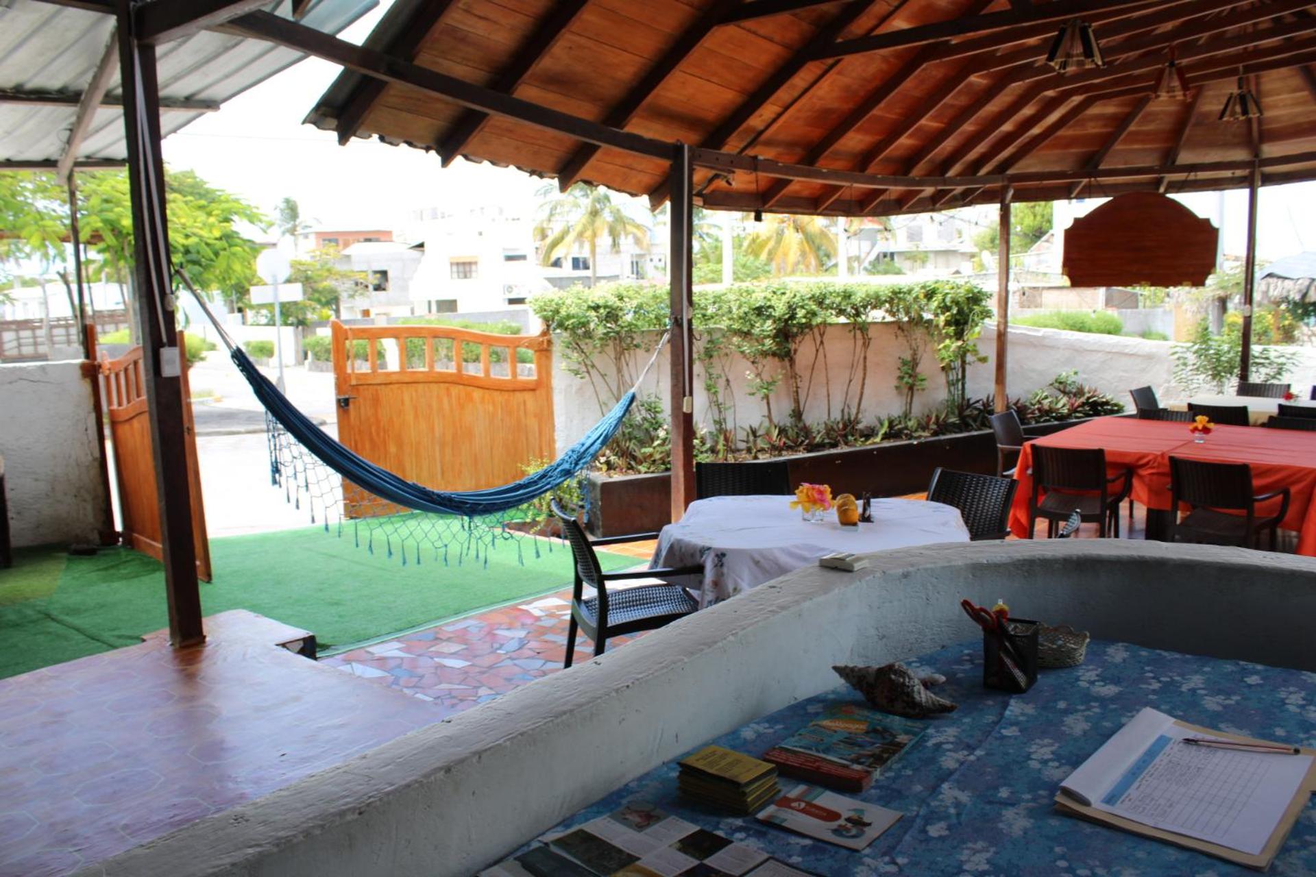 Las Gardenias Hostel - Starlink Internet