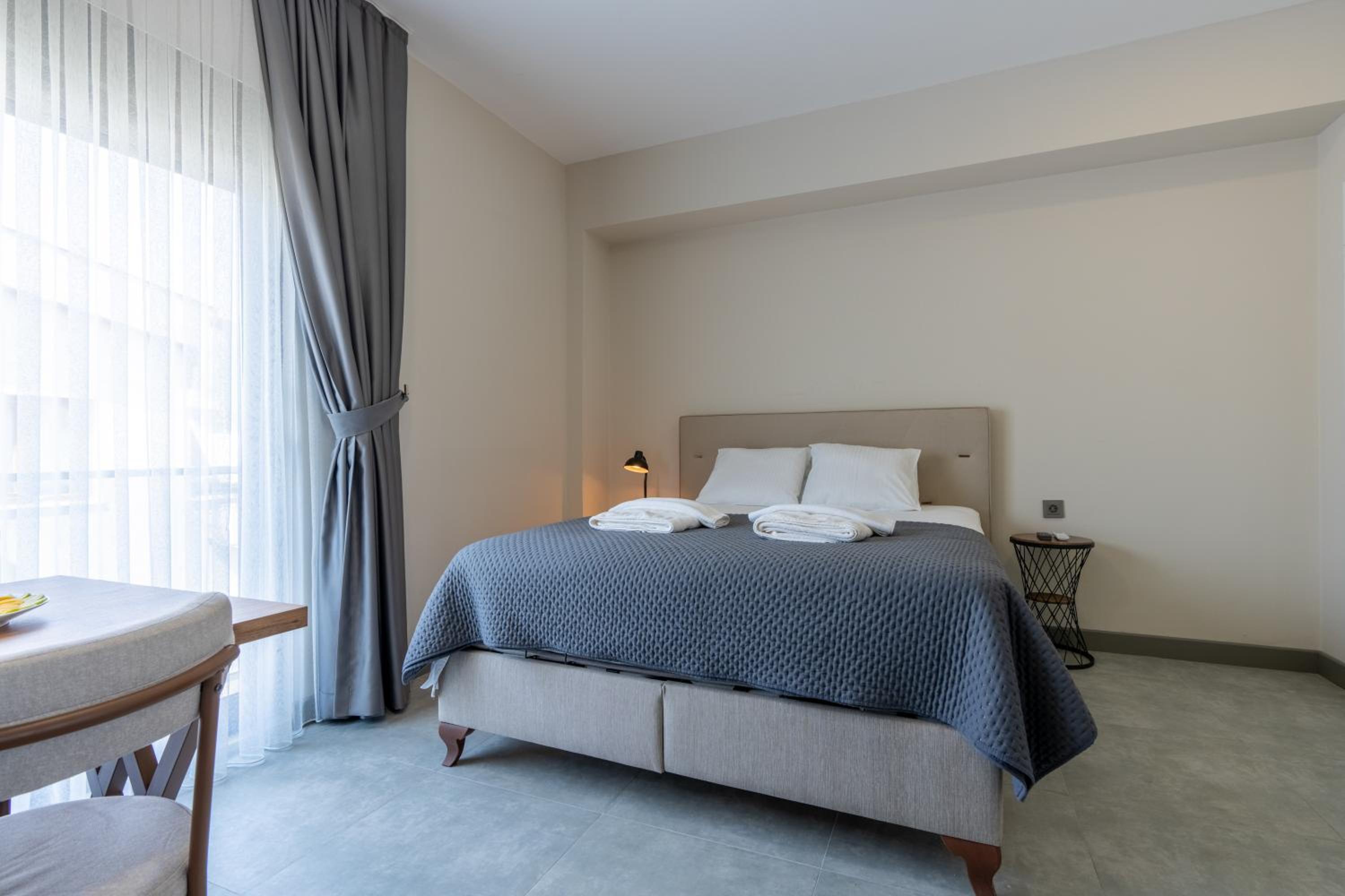 Loi Suite