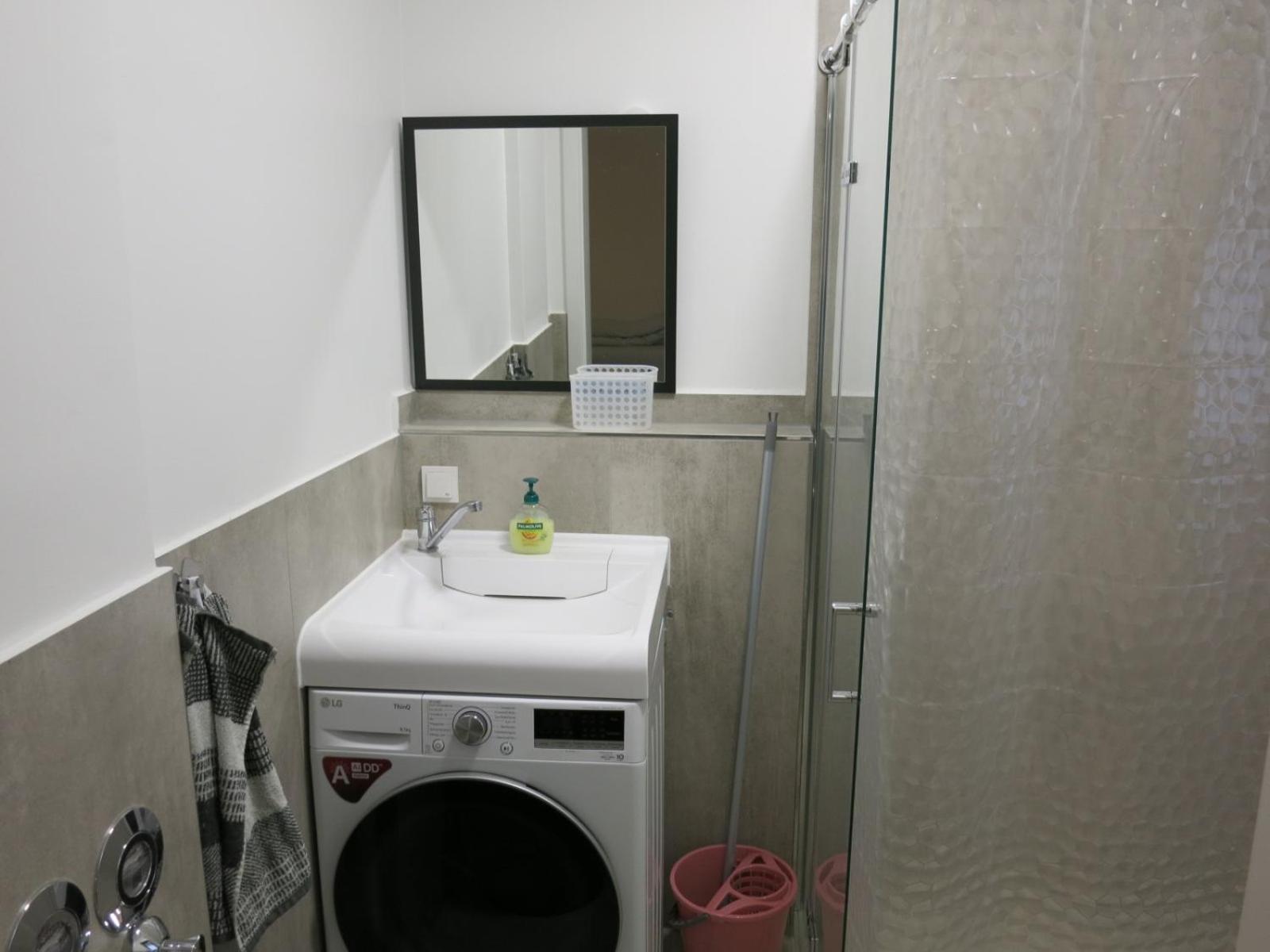 Elvano Apartments