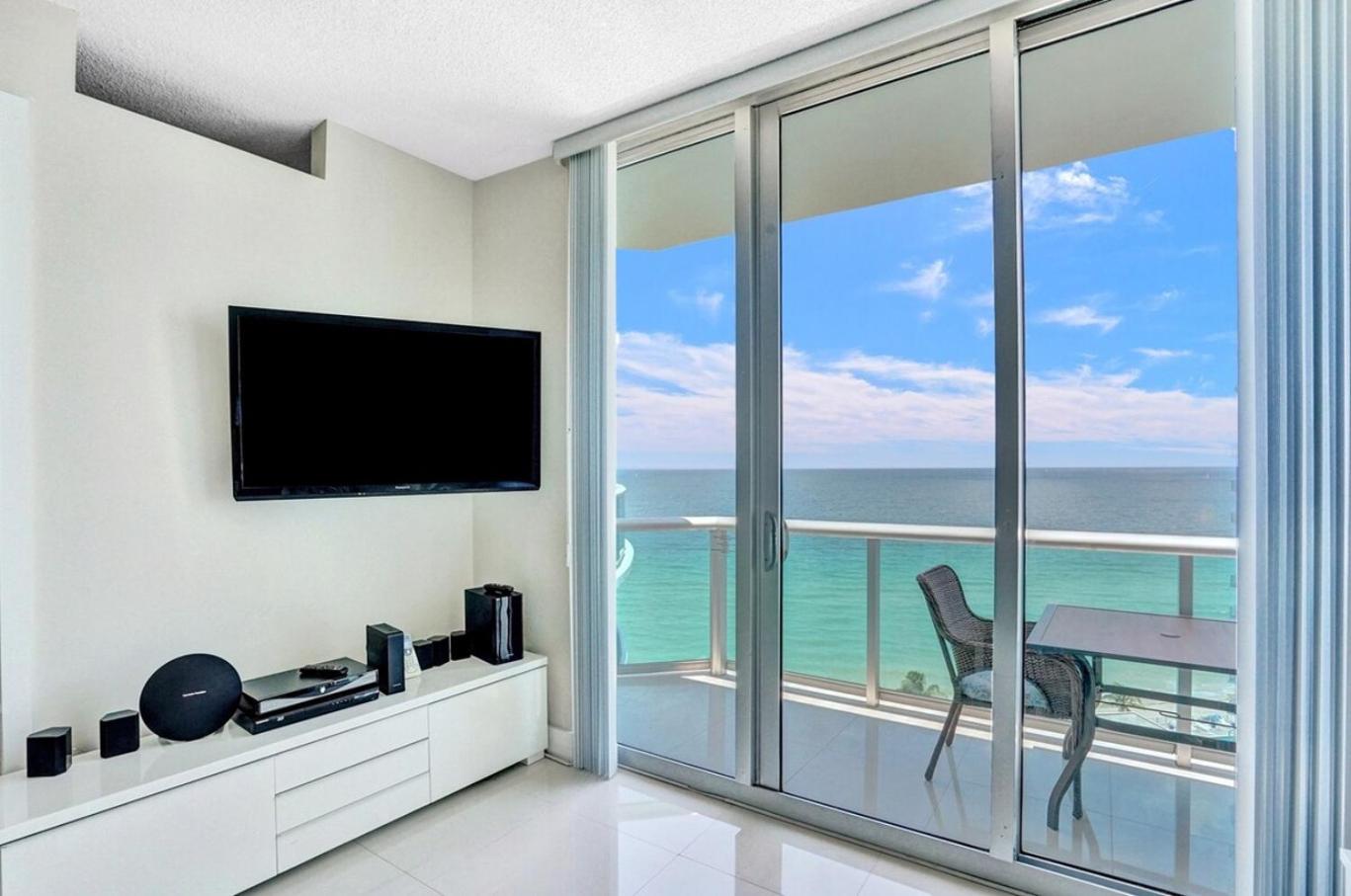 Beach Penthouse & Ocean Paradise