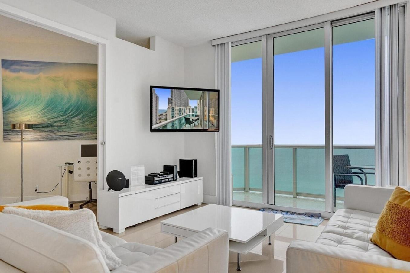 Beach Penthouse & Ocean Paradise
