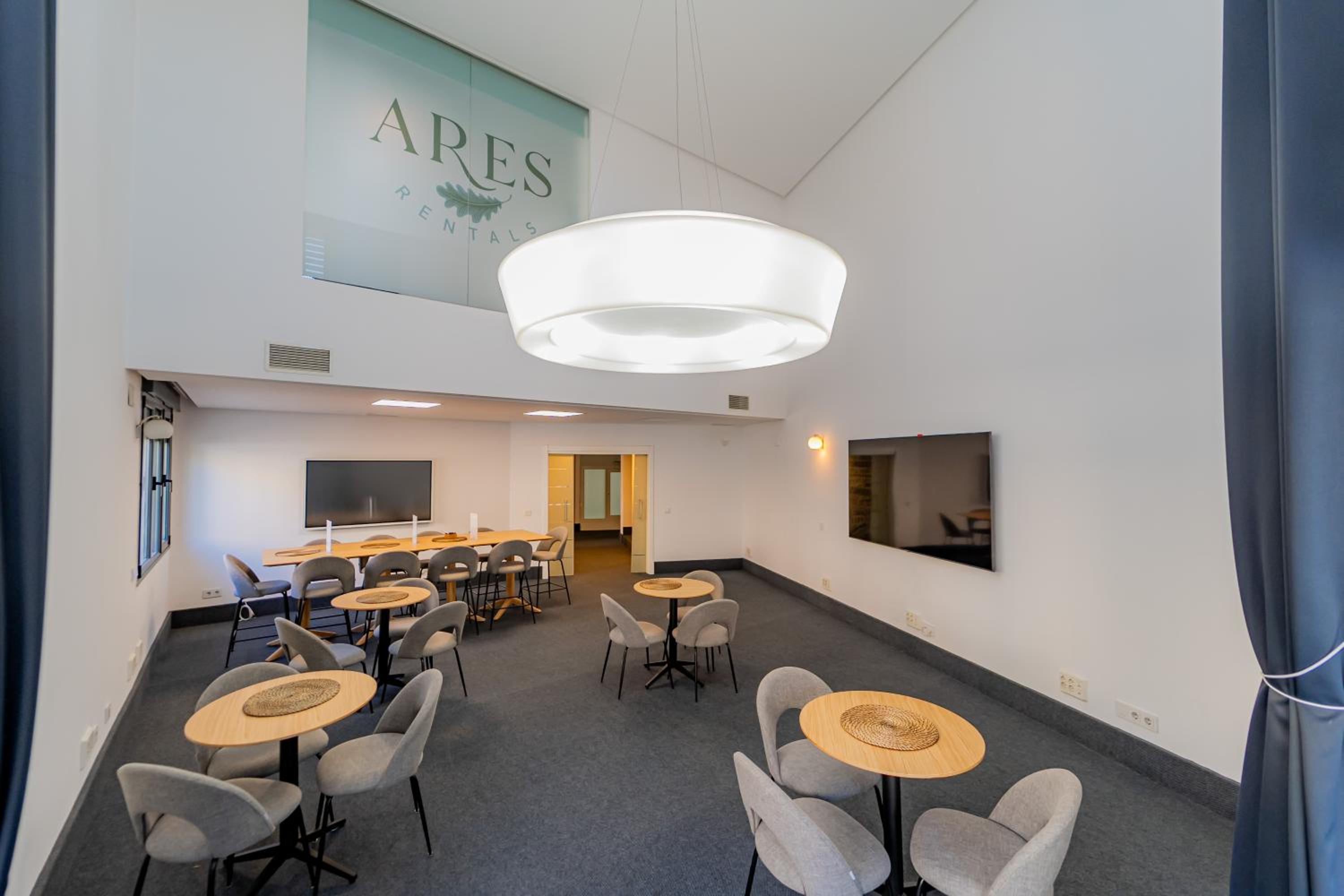 meeting & event spaces
