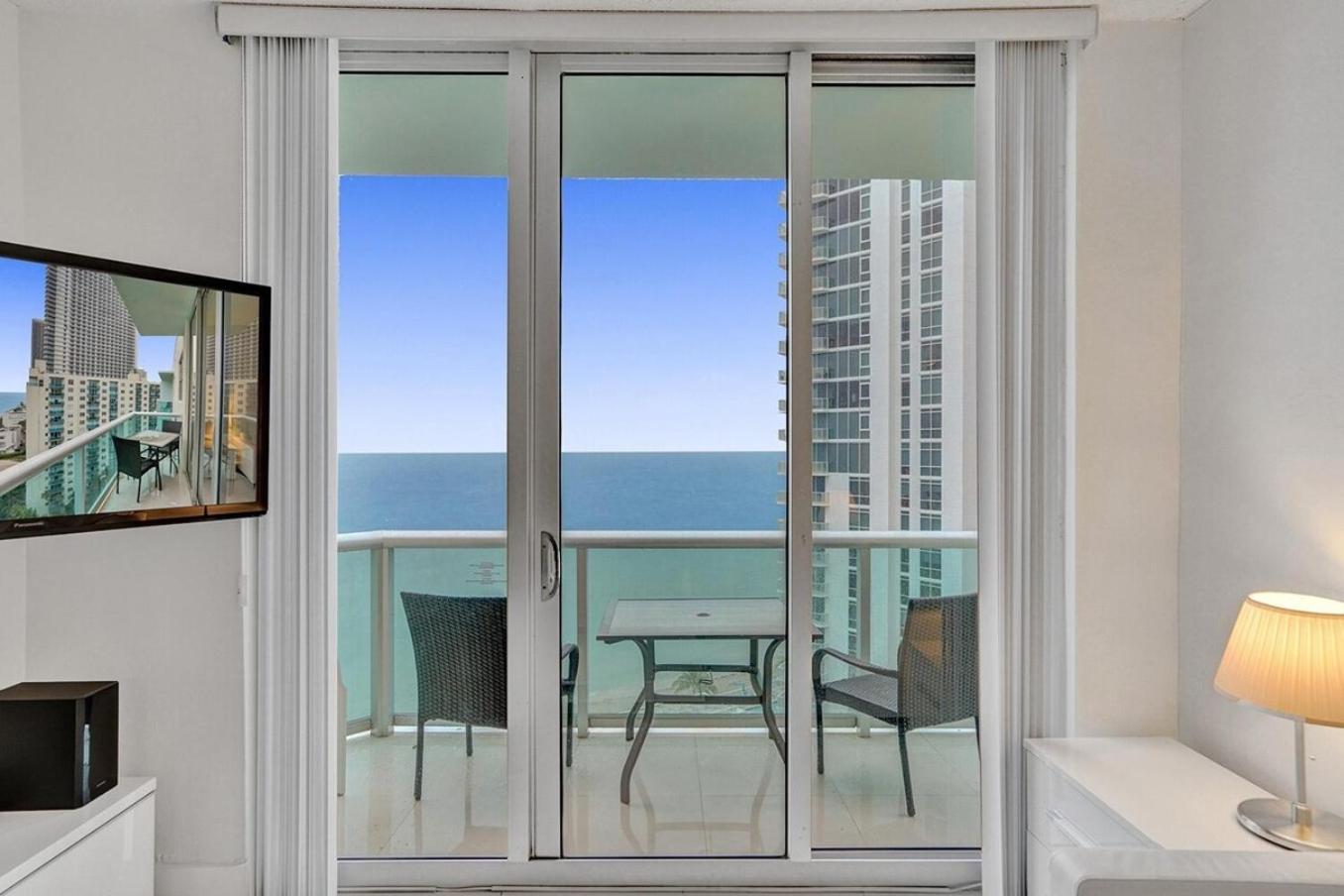 Beach Penthouse & Ocean Paradise