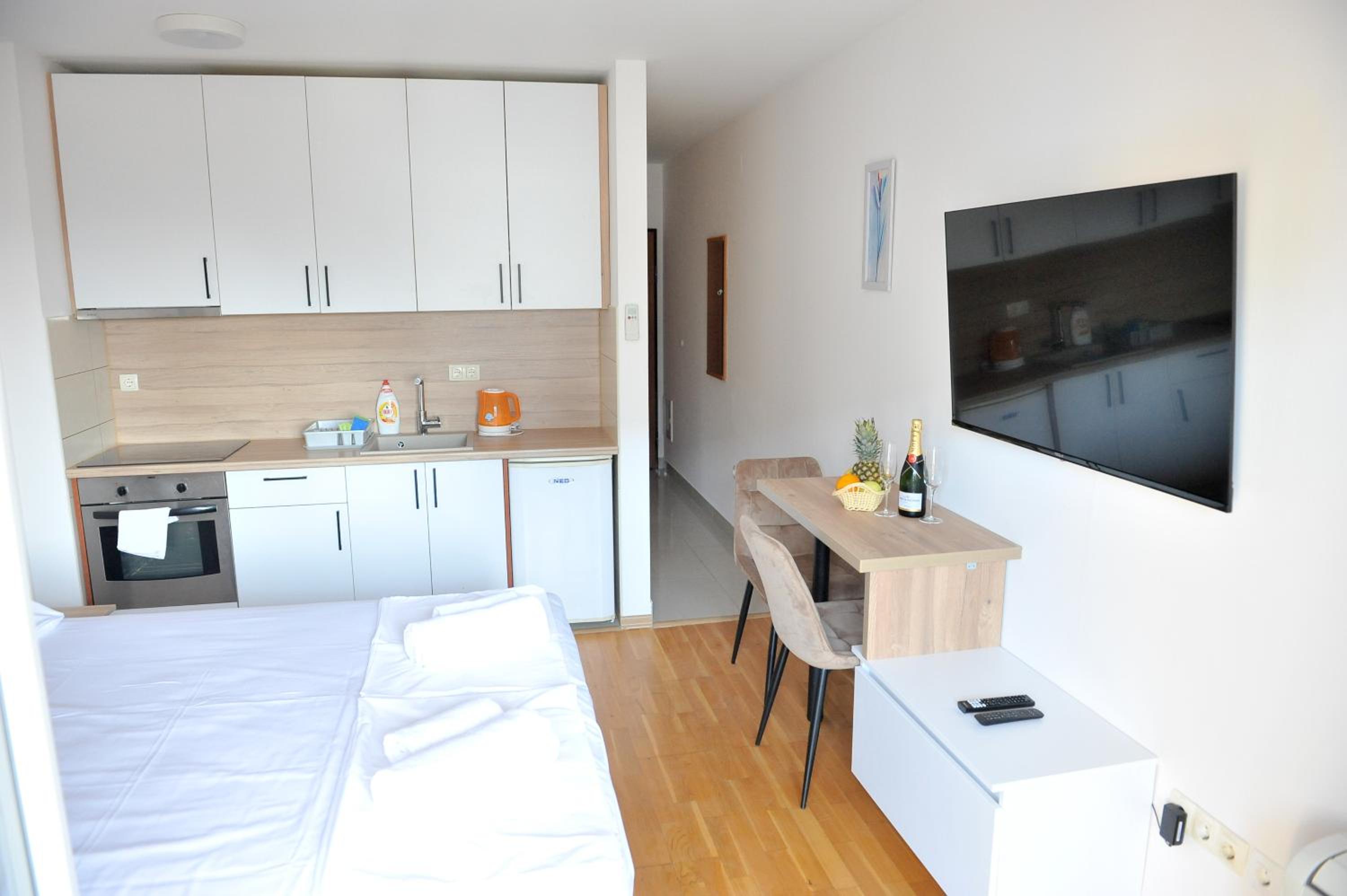 TORO Orca apartments