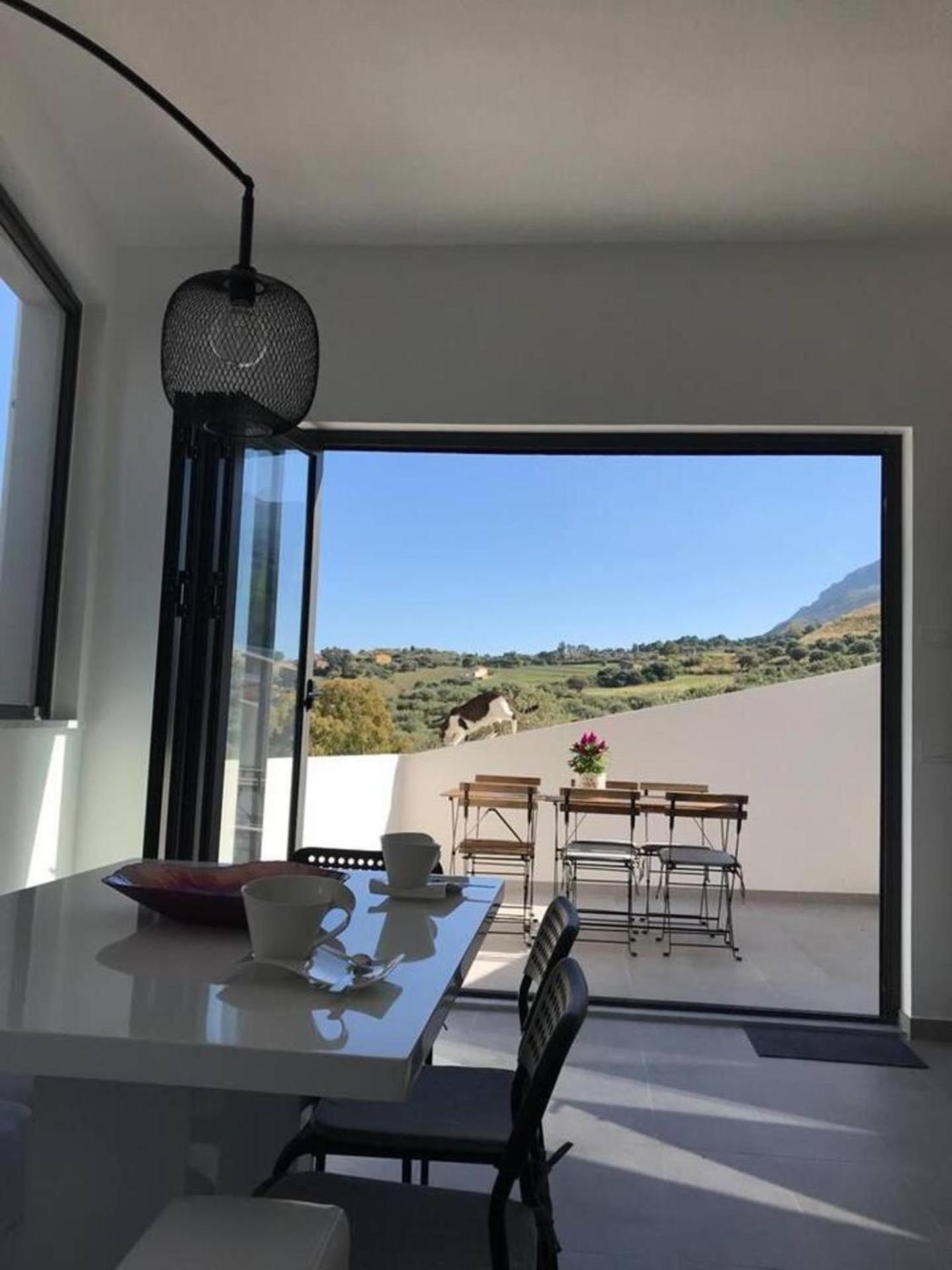 Secluded 3 bed apartment amazing views