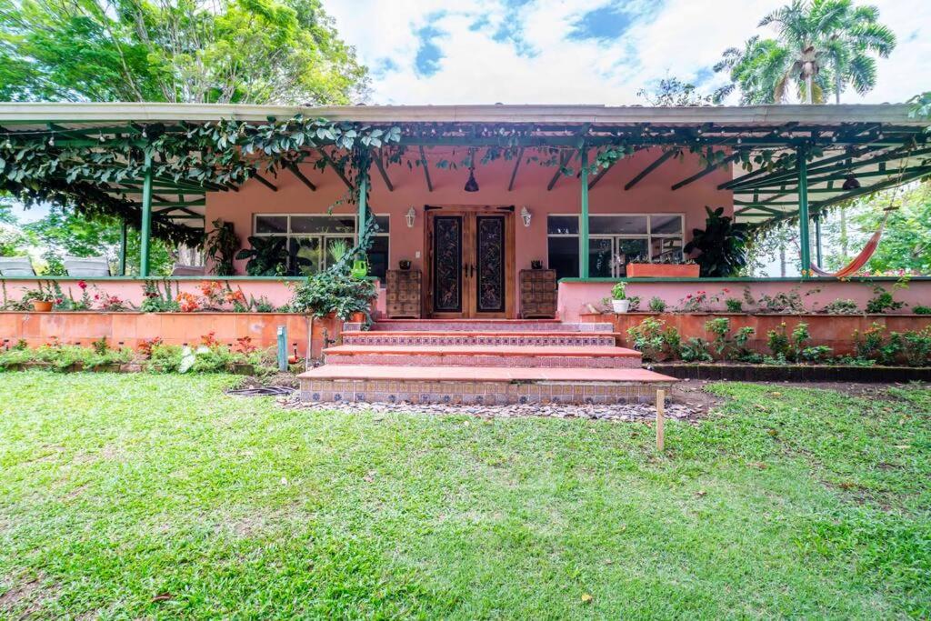Increíble finca campestre en Cerritos-Pereira