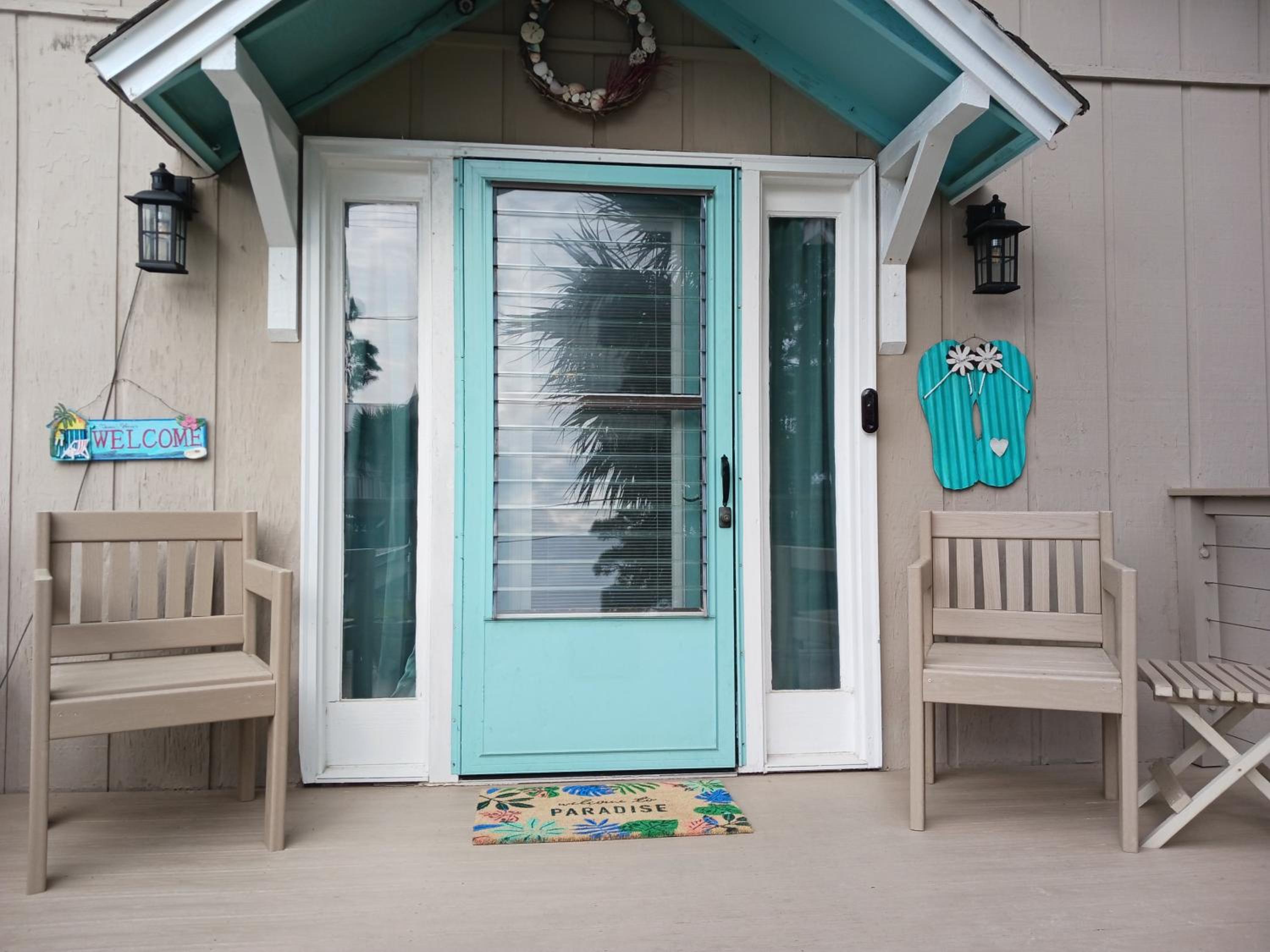 Dog Friendly-Short Walk to Beach-Canal Front-Screened Porch-Peaceful view 5