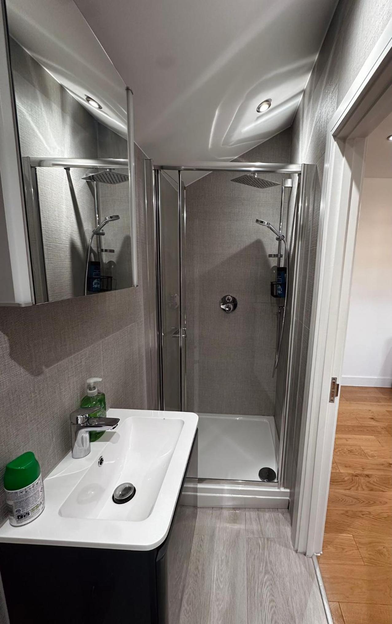 3 Bed 2 Bath Apartment Near Greenwich Park 6 guests maximum
