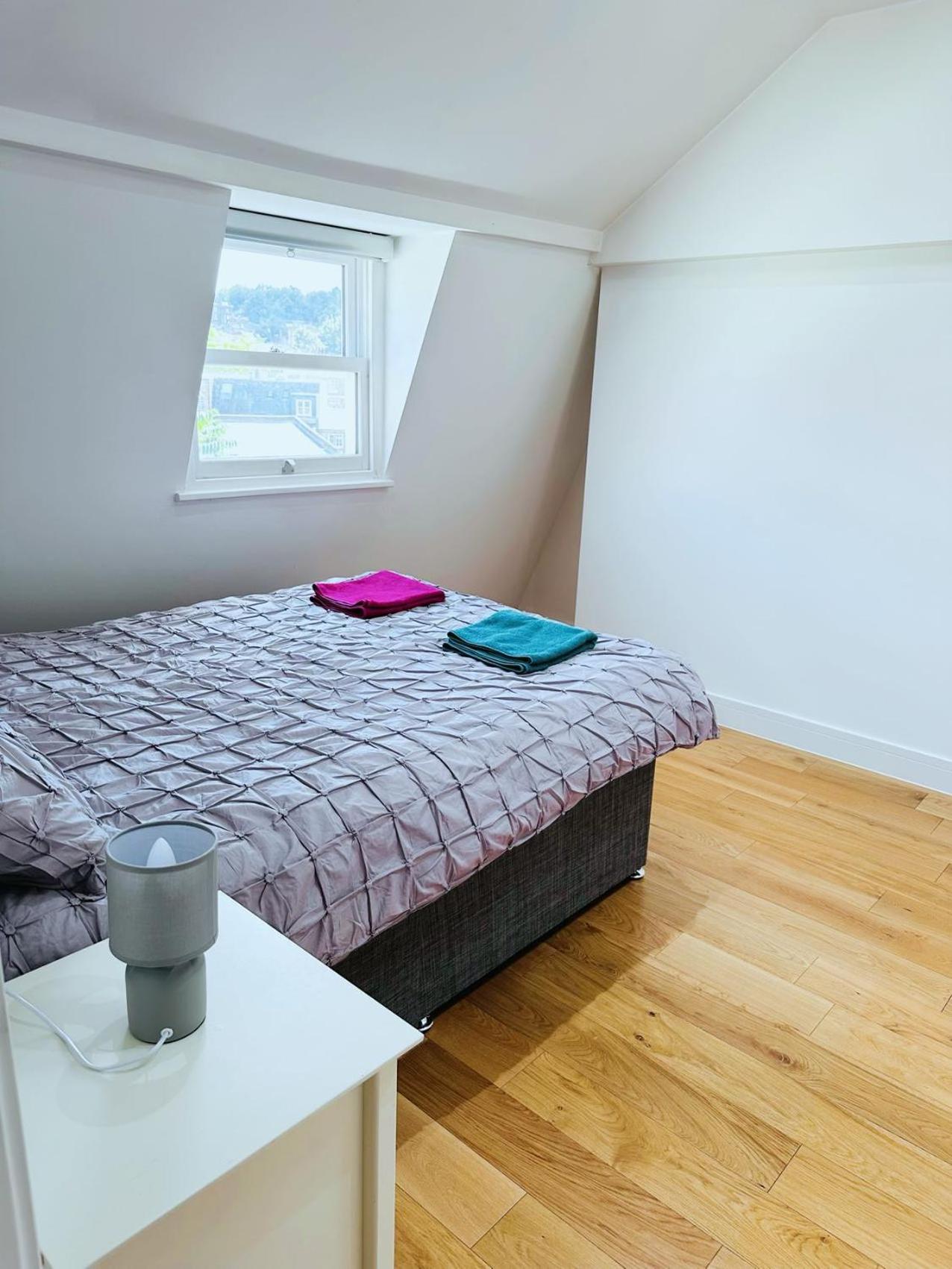 3 Bed 2 Bath Apartment Near Greenwich Park 6 guests maximum