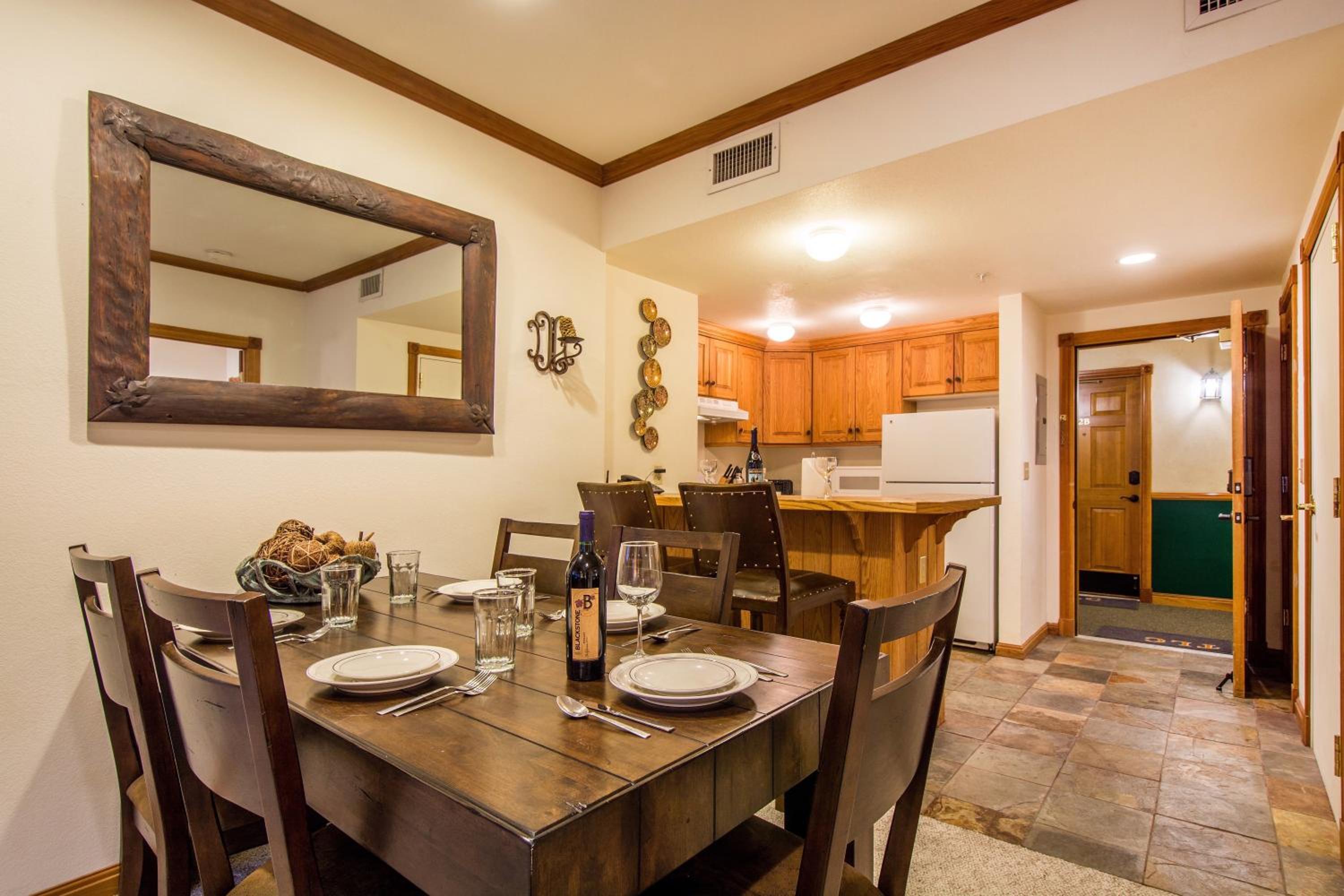 Downtown 2 Bedroom Town Lift by All Season Resorts Lodging