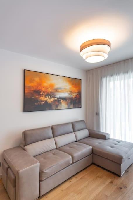 FREE PARKING East Garden Suite elegante moderna
