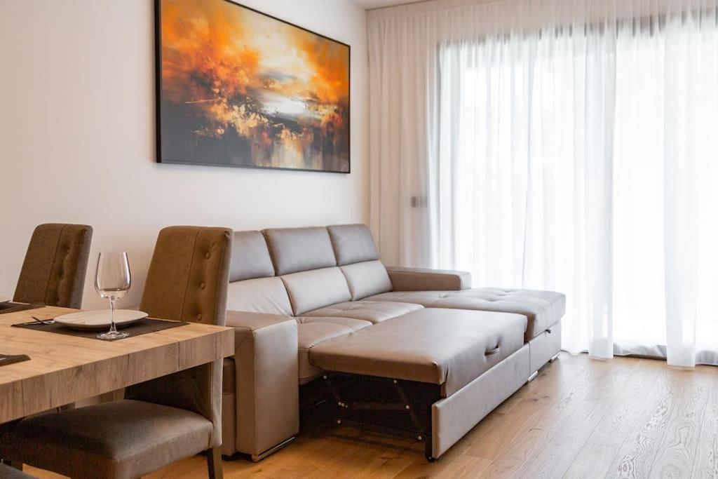 FREE PARKING East Garden Suite elegante moderna
