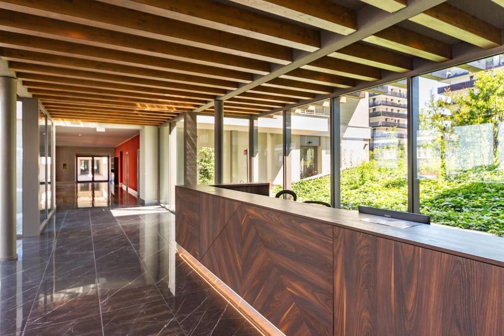 FREE PARKING East Garden Suite elegante moderna