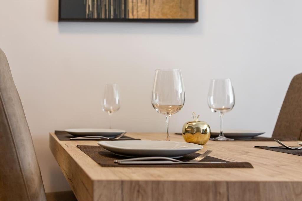 FREE PARKING East Garden Suite elegante moderna