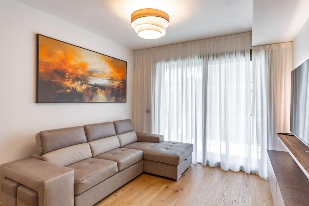 FREE PARKING East Garden Suite elegante moderna