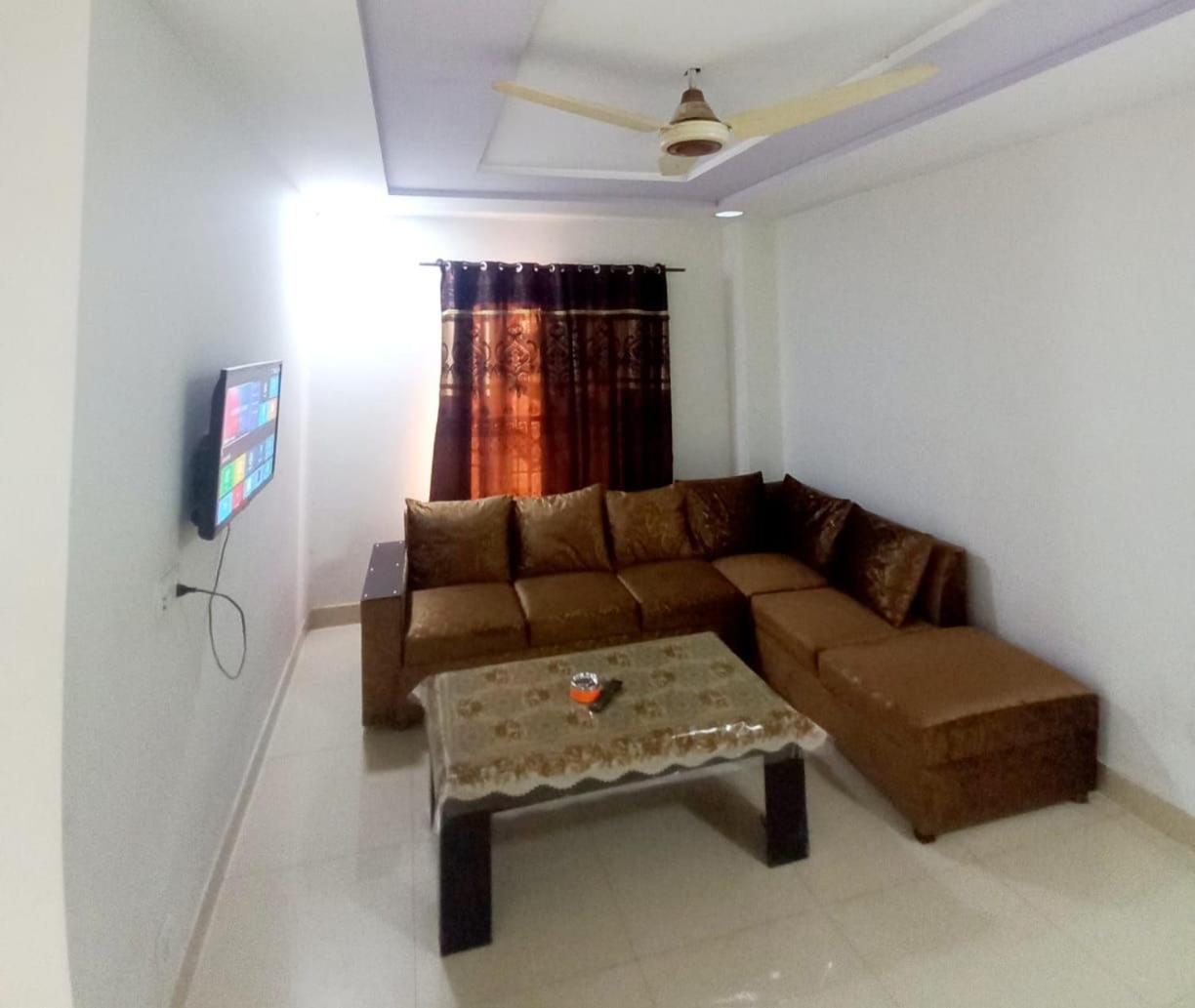 Modern Furnished Apartment in Bahria view 2