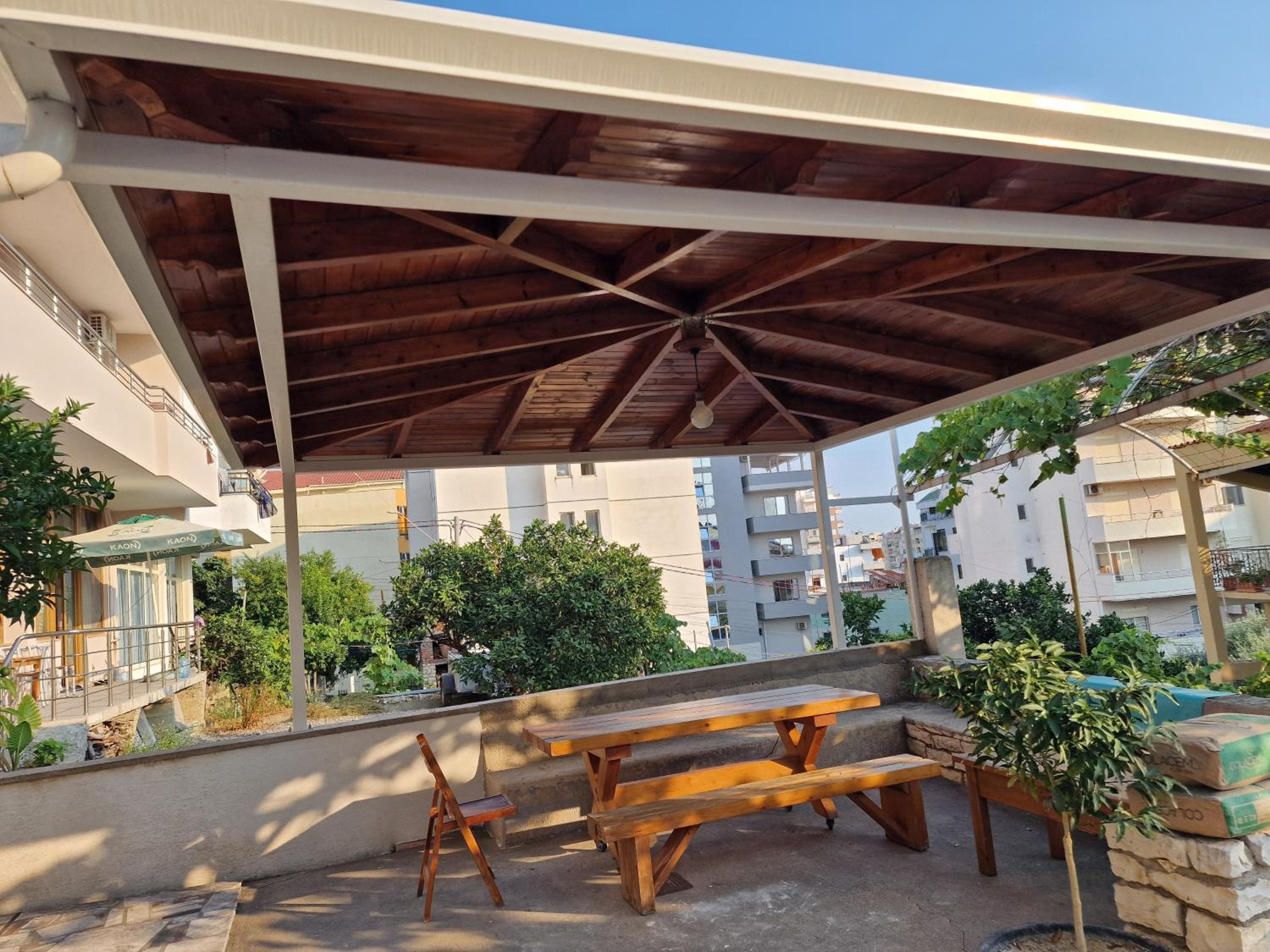 VILA Mina