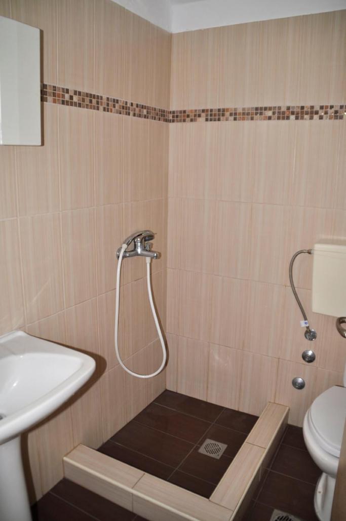 Themis Rooms